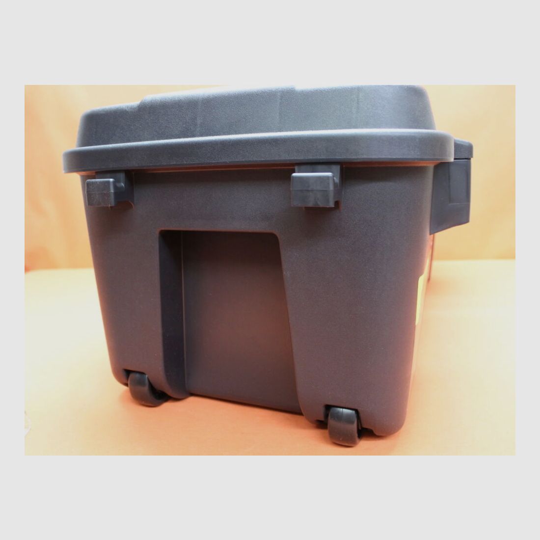 Plano Plano Large Sportsmen Black Trunk w/Wheels: Untensilien-Box Polymer schwarz ca. 96/46/36cm