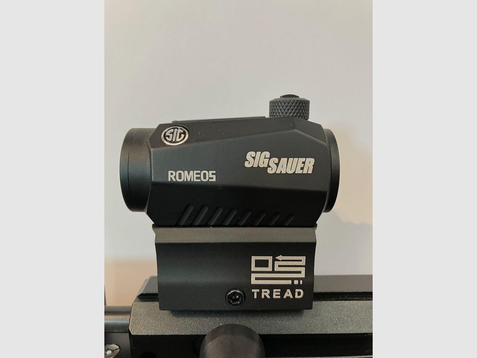 HP Max MK2 mit Schalldämpfer, Sig Romeo5 Rotpunktvisier und Zubehör