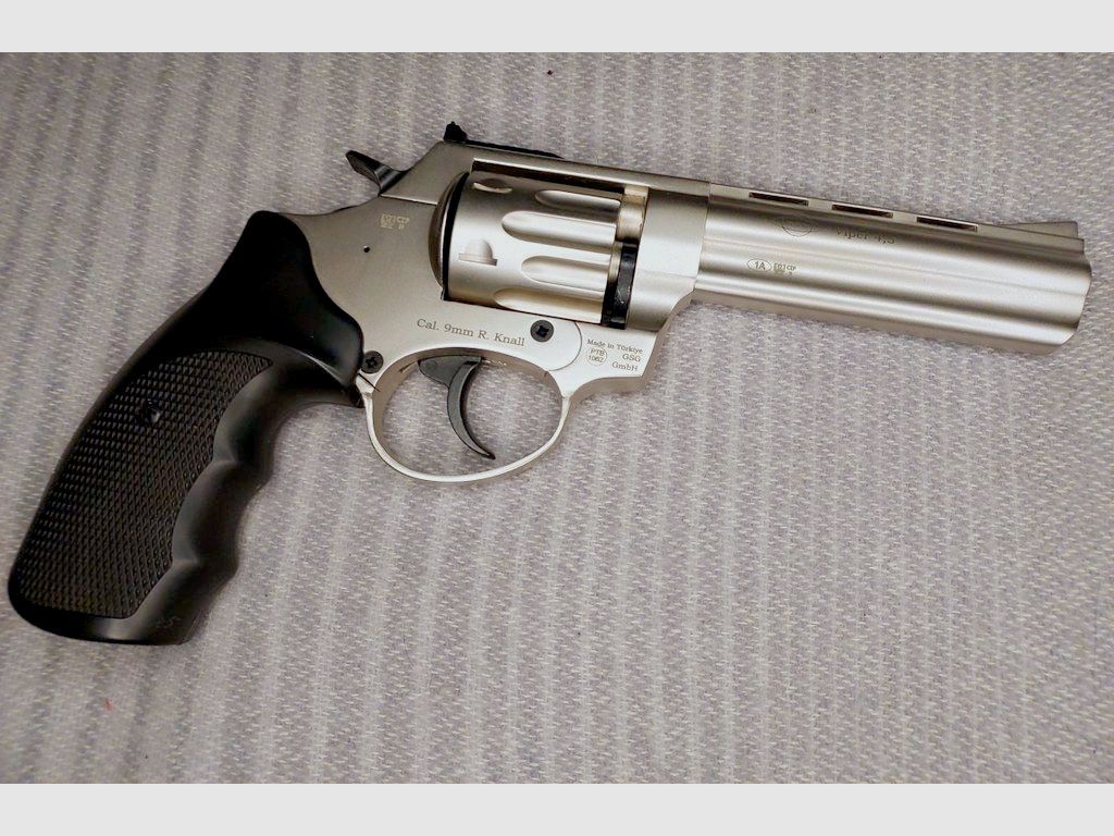 Ekol Viper 4.5 inch blank firing revolver nickel 9 mm R.K. (PTB 1062) like new!