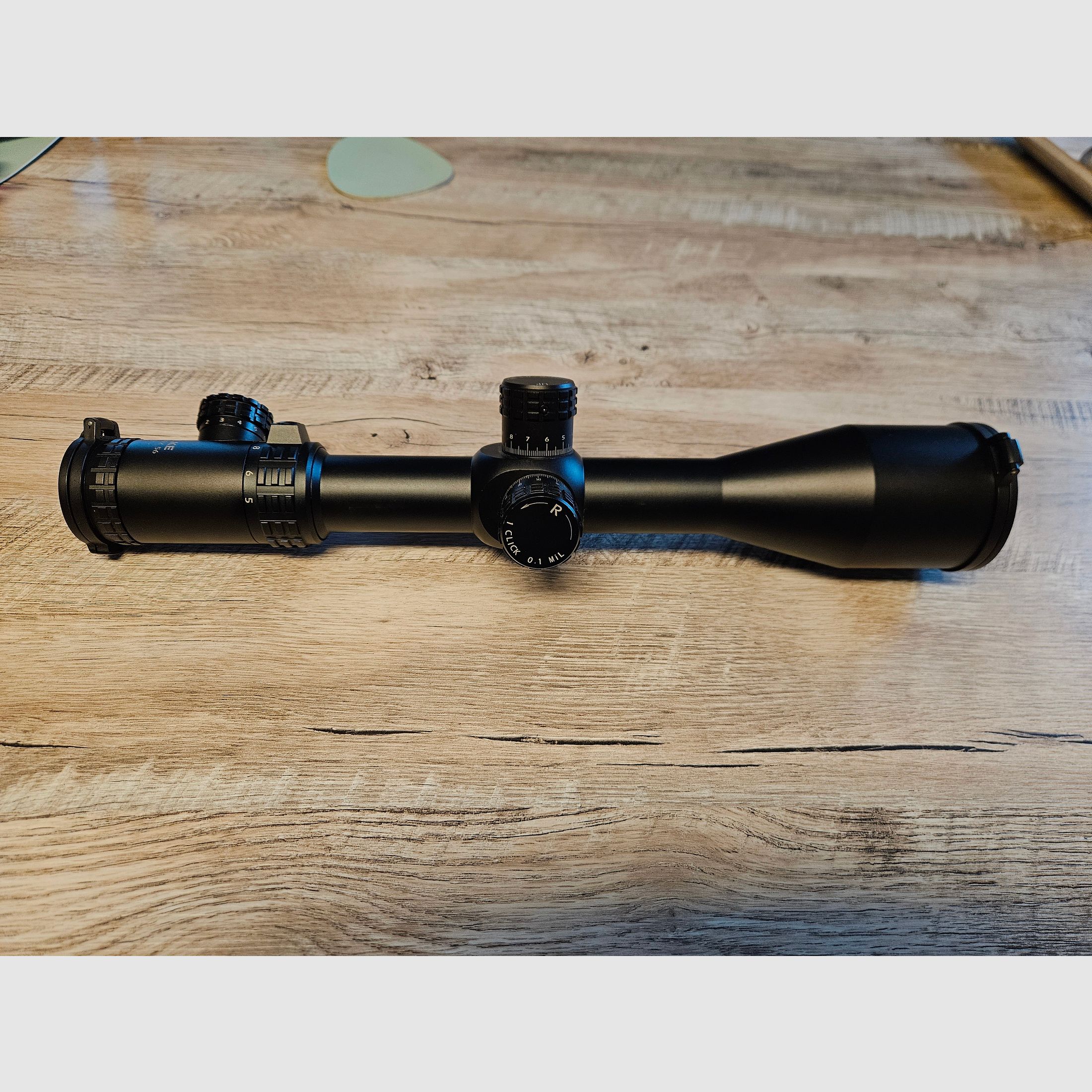 8 lunette de visée Falke FAL - 32 - 0070 avec un grossissement de 5 à 30 fois