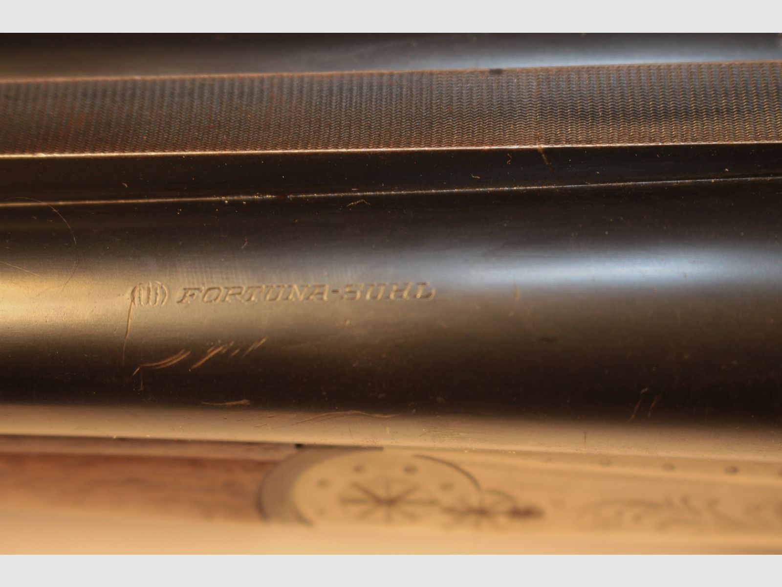 Linkerschaft jachtgeweer in 12/70 en 8x57IRS met geweerschotel.