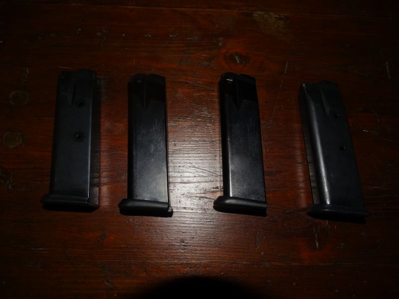 *** 4 x MAGAZIN *** PARA - ORDNANCE UND BAUGLEICHE ? *** .45 ACP *** P 14 - 45 *** 2011 ER ***