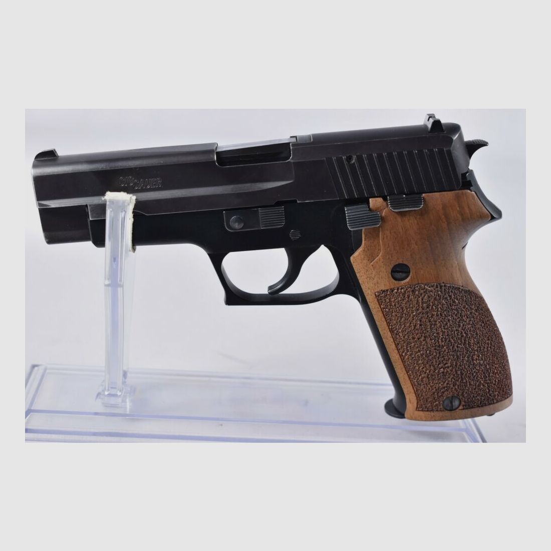 Sig Sauer P220