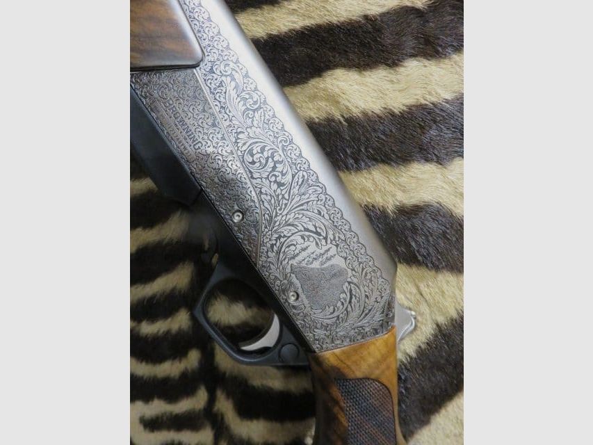 BROWNING Bar 4X Platinium Repetierbüchse Holz der Klasse 4 Kal.300wm Lauf 61 cm – Waffenkoffer, Bild 7 von 11