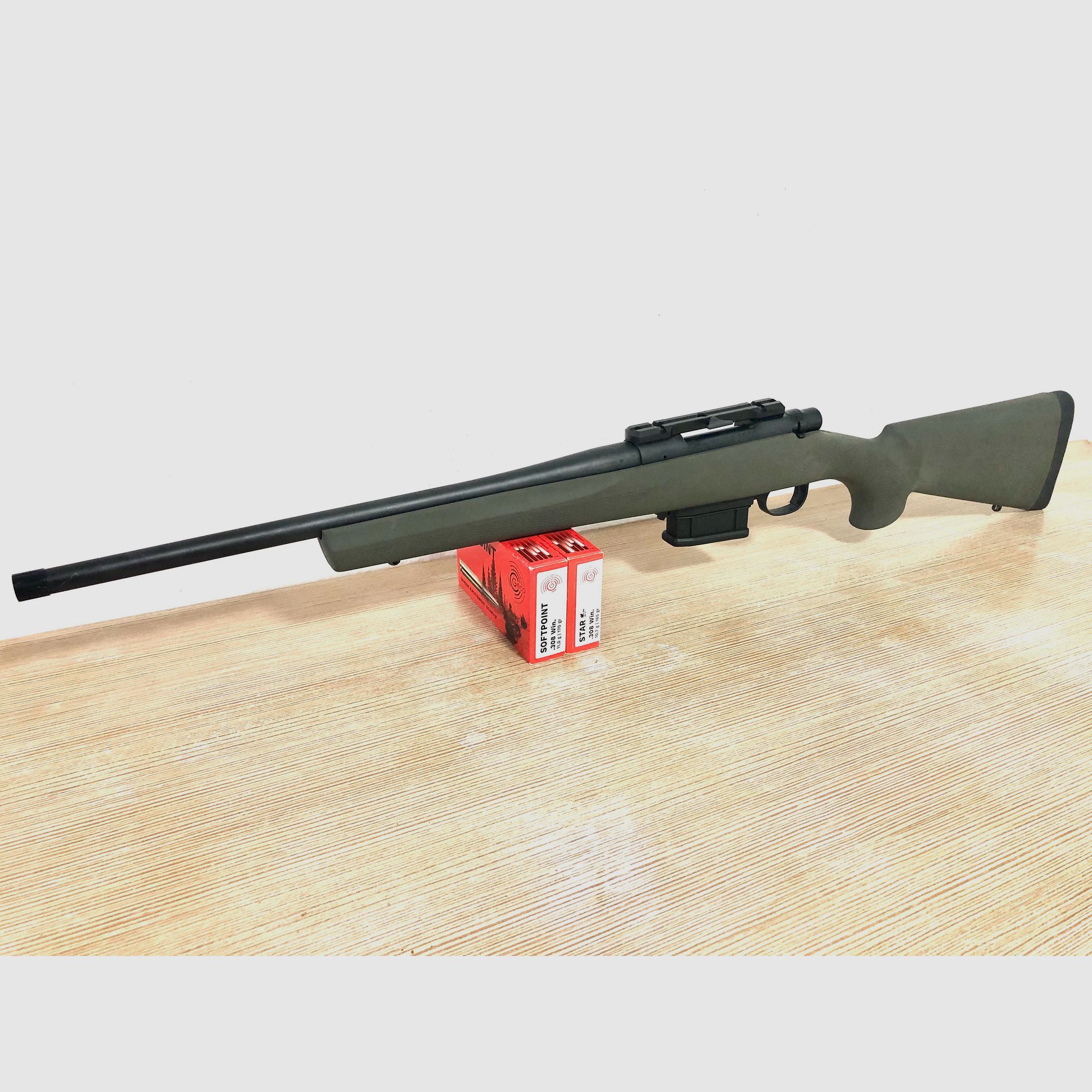 Howa 1500 .308 win. Repetierbüchse, 18“ Lauf, Hogue Schaft, Steckmagazin