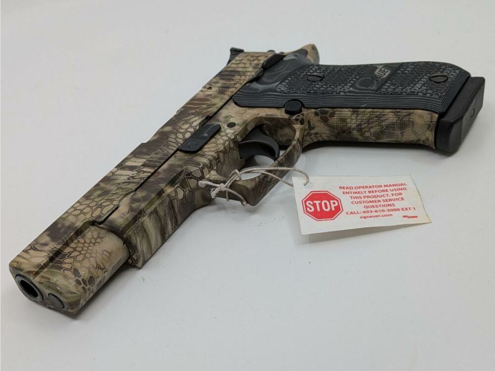 <SIG Sauer P220 Hunter>