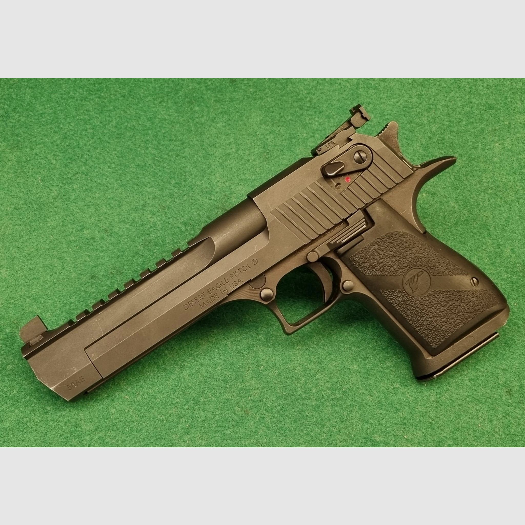 Desert Eagle .50 AE – Magnum Research