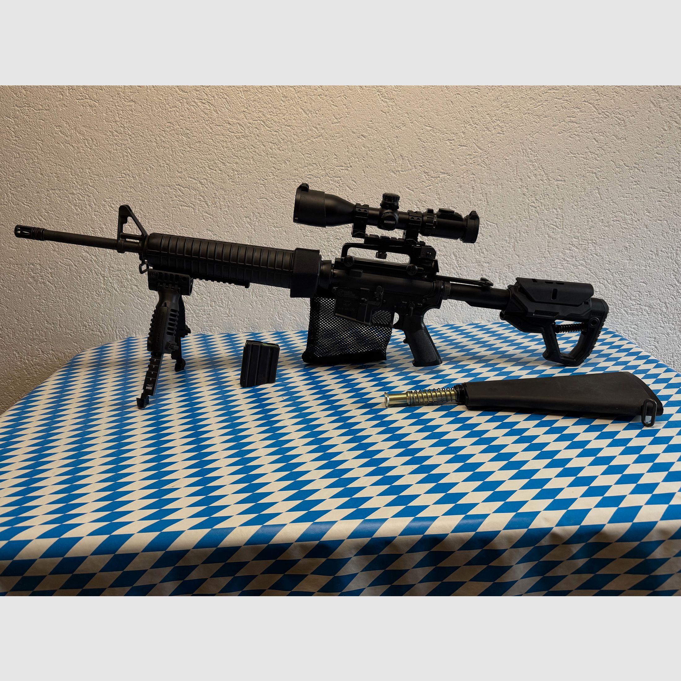 Selbstladebüchse Sabre -Defence XR15 20“ ( M16) mit ZF und Zweibein