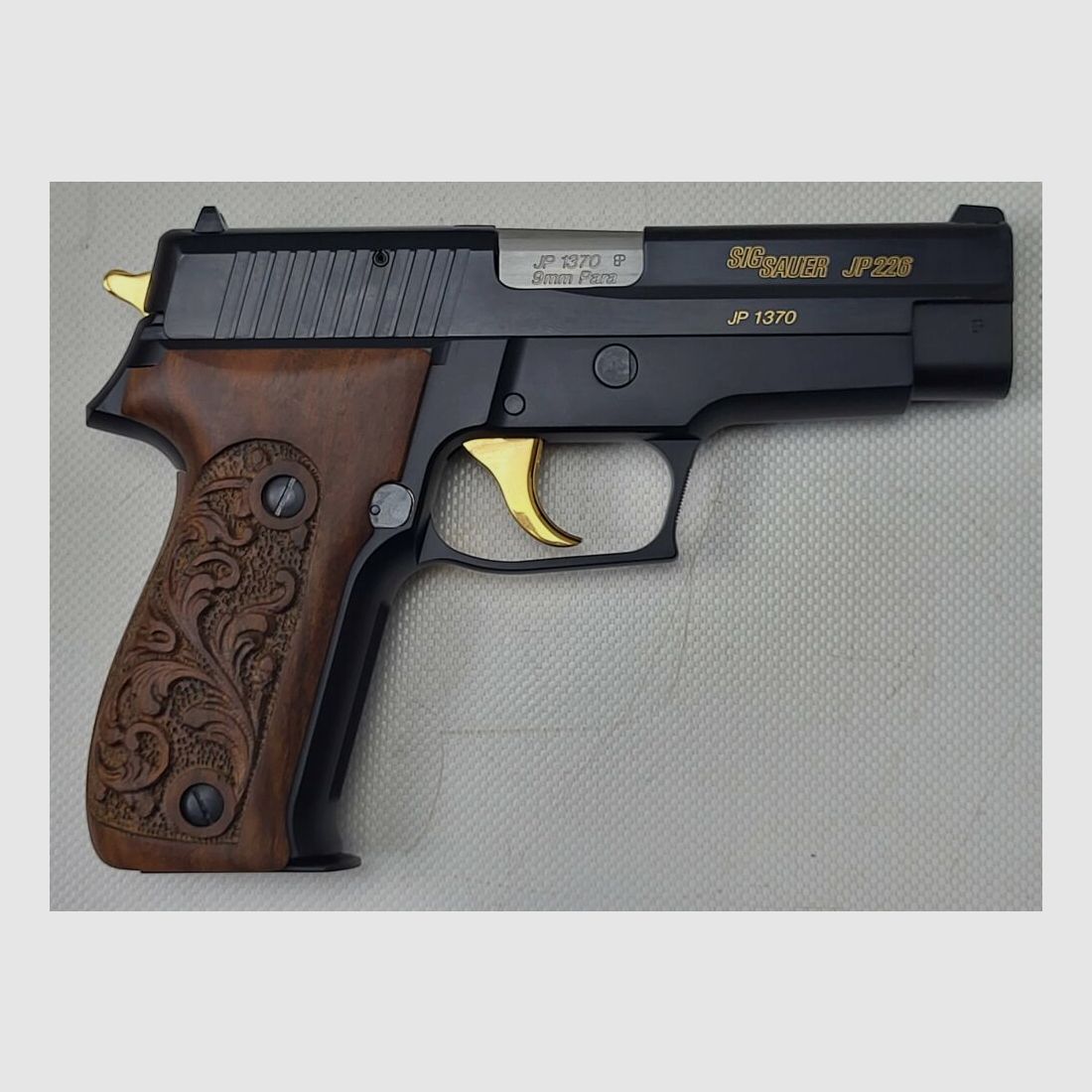 SIG Jubiläum P210-1 700 Jahre // P226 125 Jahre // P220 125 Jahre