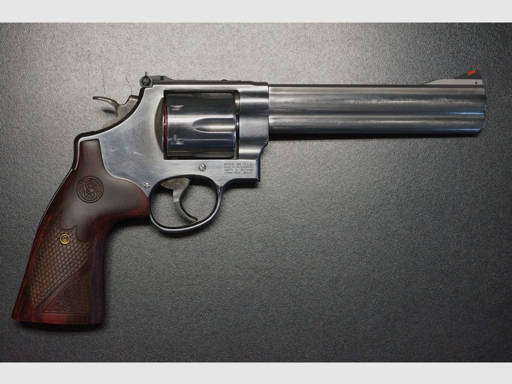 Smith & Wesson Mod. 629 Deluxe, afbeelding 1 van 6