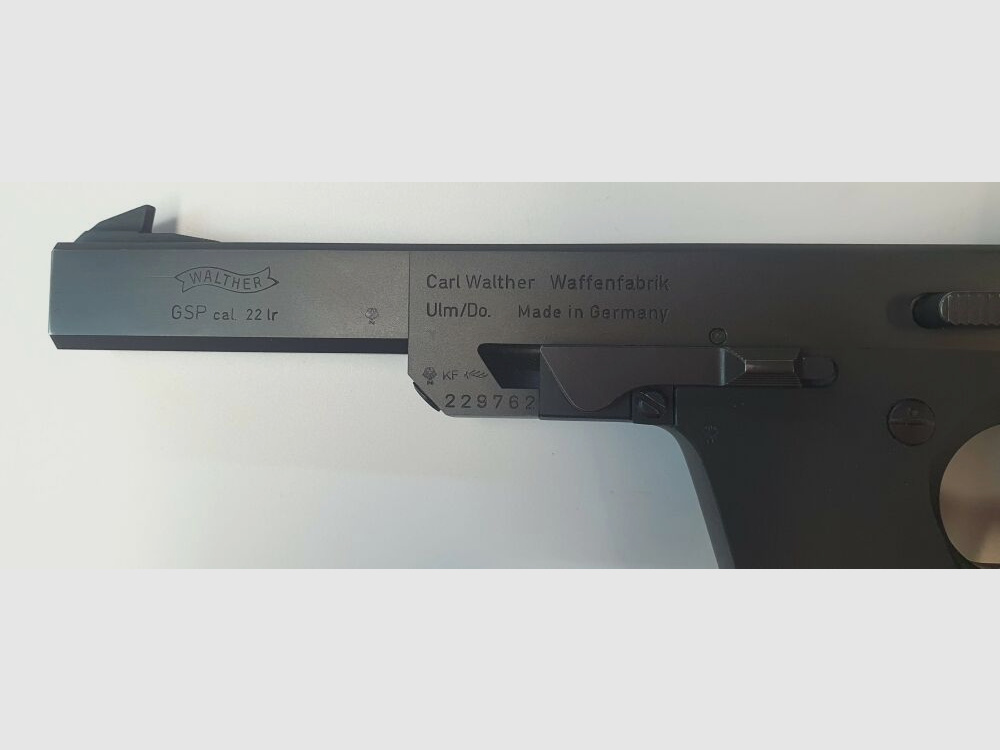Fabbrica di armi Carl Walther Ulm Pistola sportiva/da competizione Walther GSP in calibro .22 L.r. - Impugnatura in legno Carl Walther
