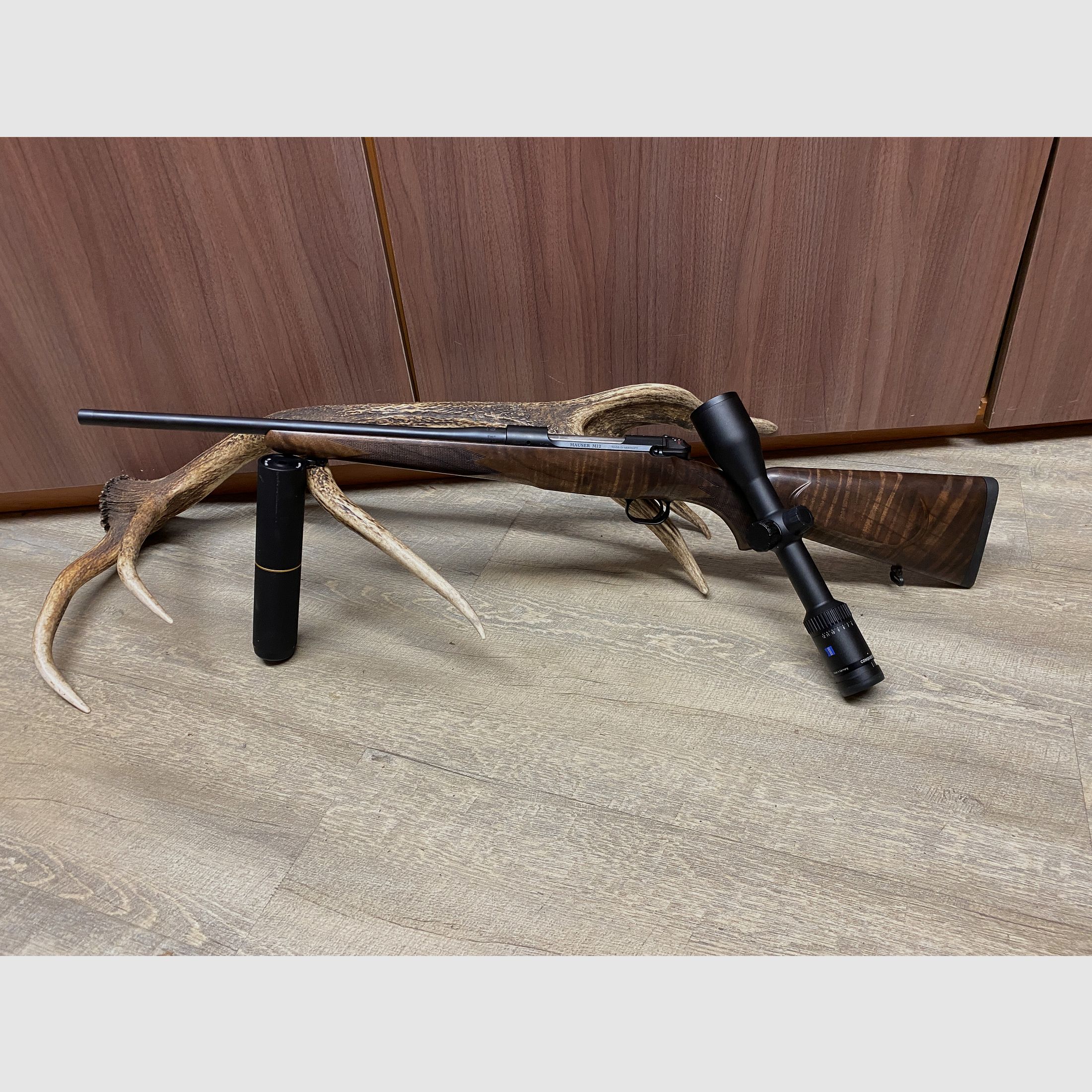 Mauser M12 Expert, mit Zeiss Conquest V6 2-12x50 M, mit Schiene