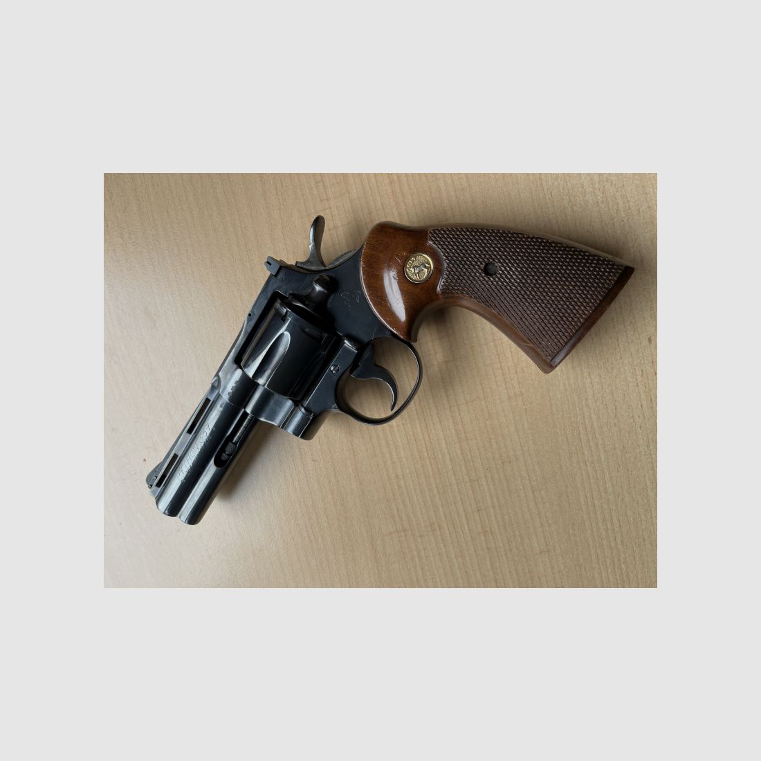 Revolver Colt Python