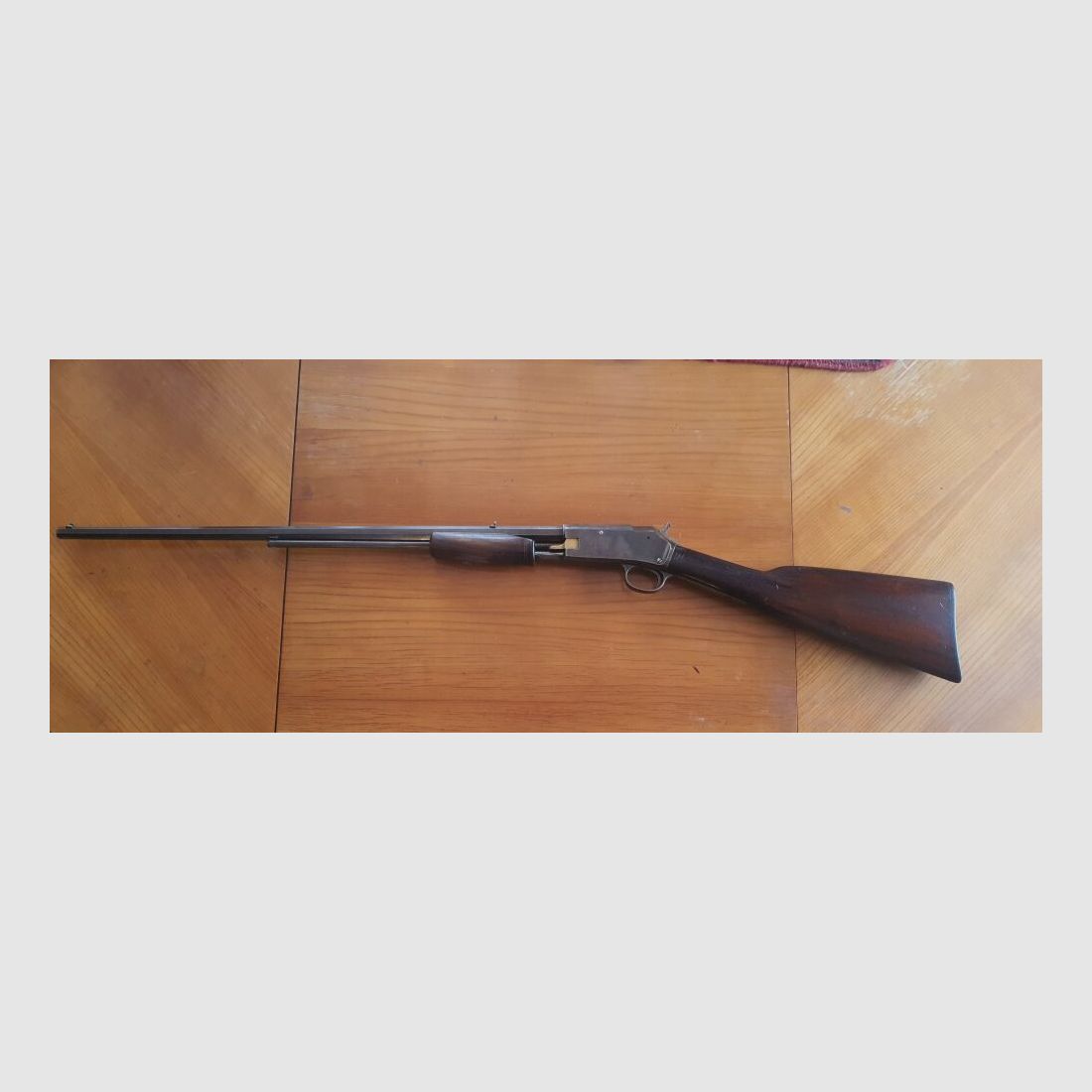 Colt	 Colt Lightning