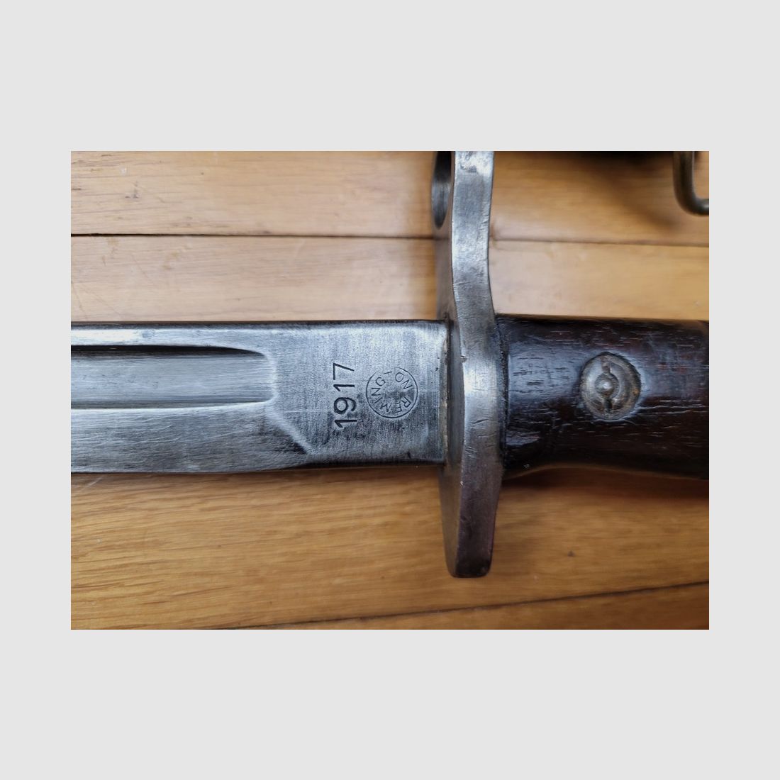 Belle Baïonnette US17 – fabrication Remington de 1917 – rare fourreau US du 1°type – Tête aigle + grenade – TBE+, image 10 sur 15