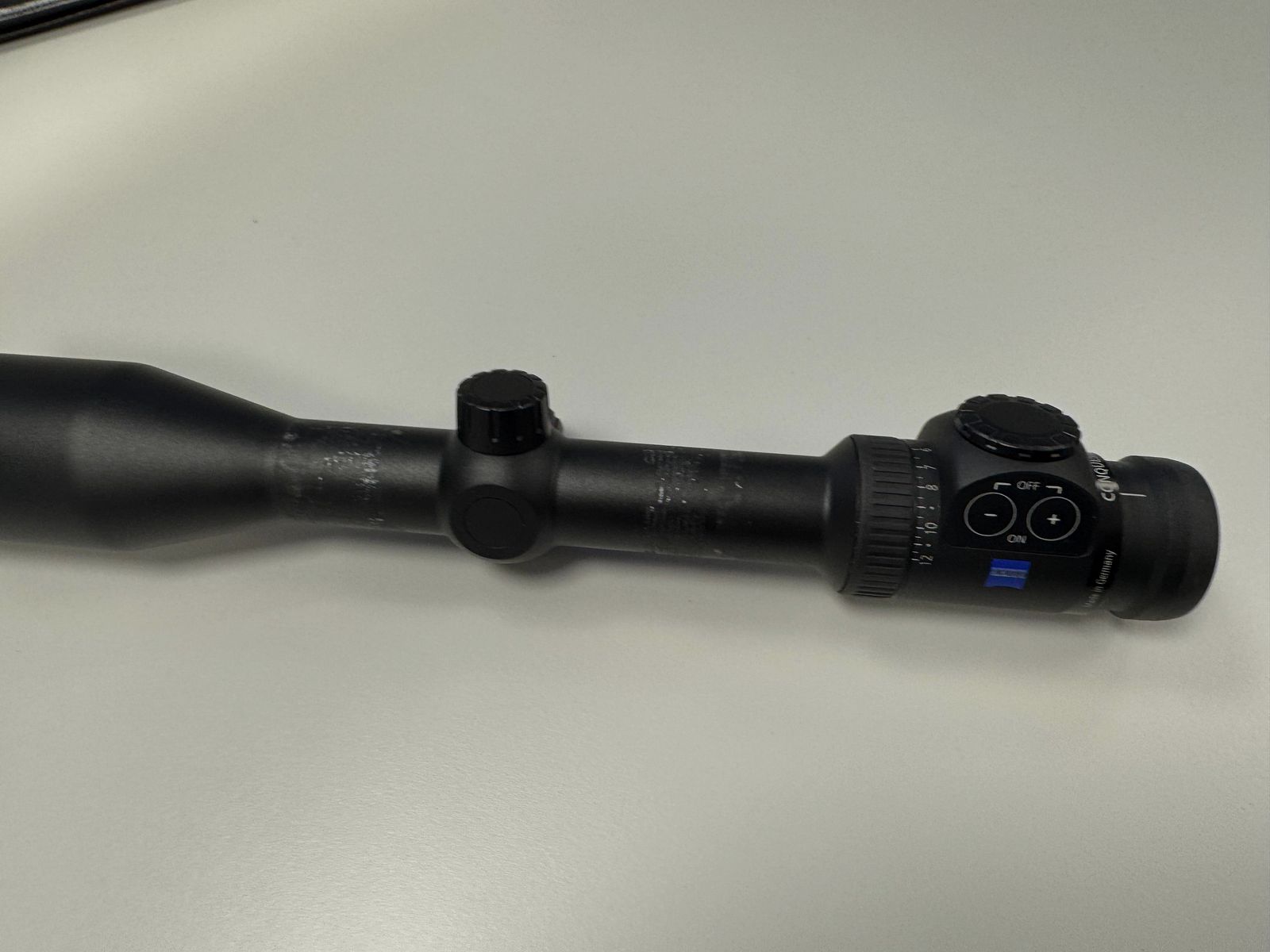 Zeiss Zielfernrohr mit Montage Conquest DL 3-12 x 50