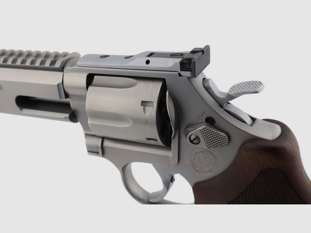 Smith & Wesson 686 Competitor