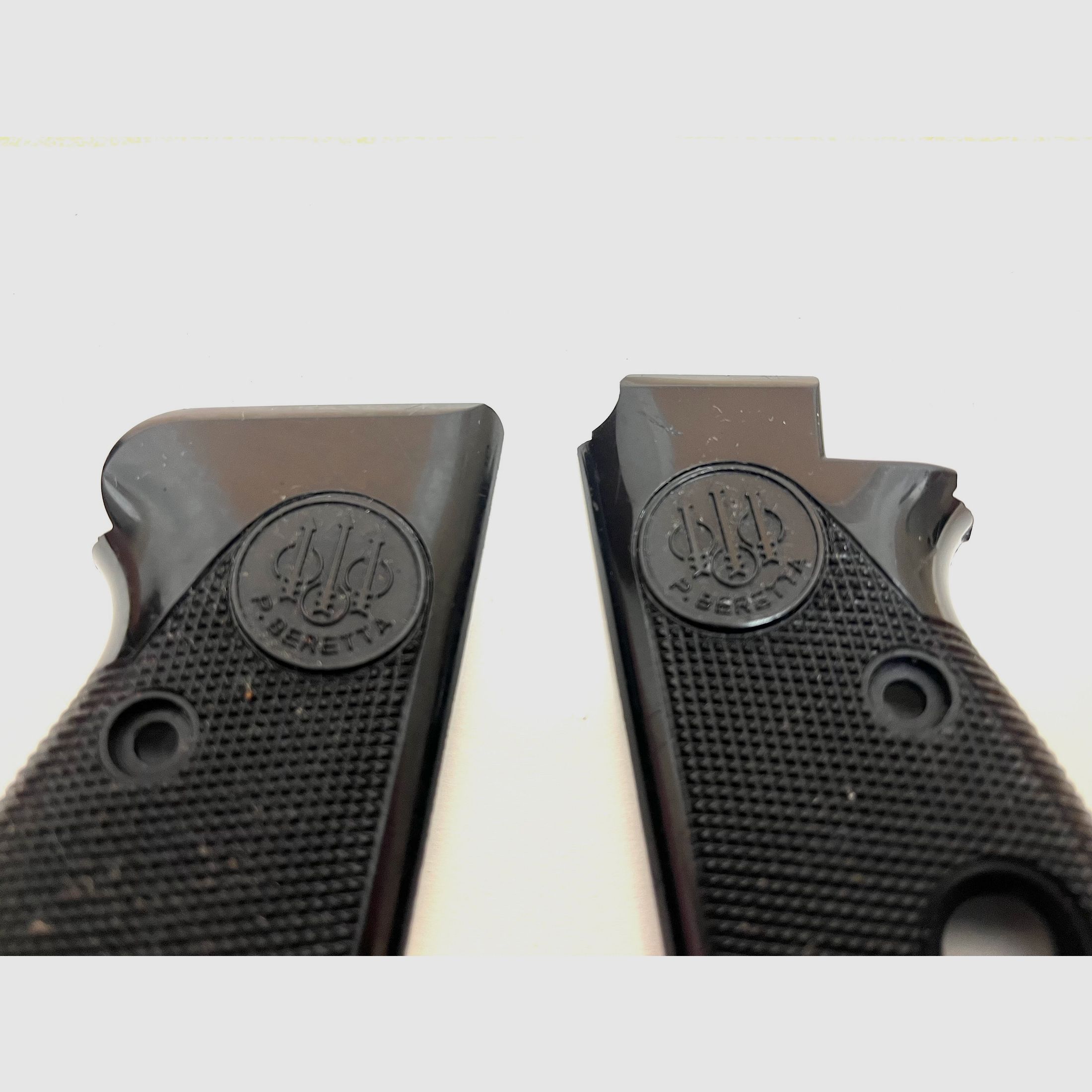 ••• Beretta Mod. 70 Griffschalen - Kunststoff •••
