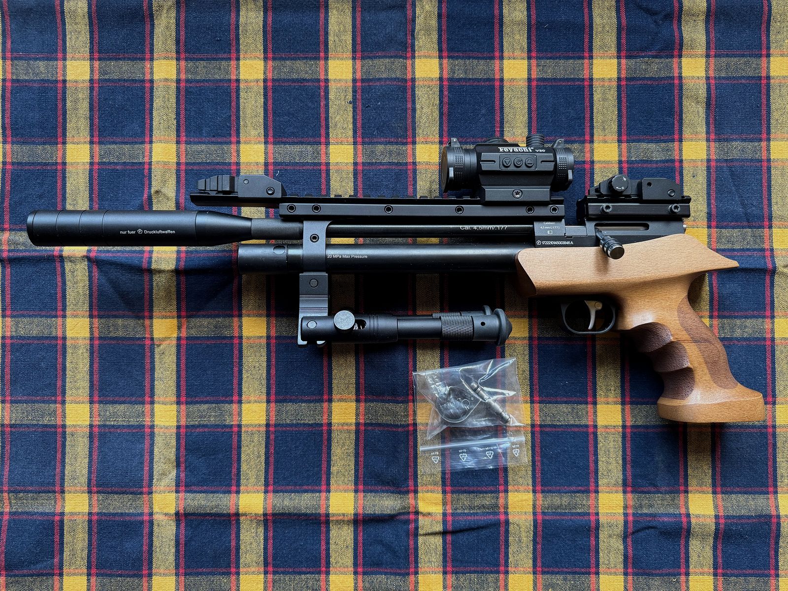 Diana Bandit PCP Pistole mit Extreme Tactical Edition umbau