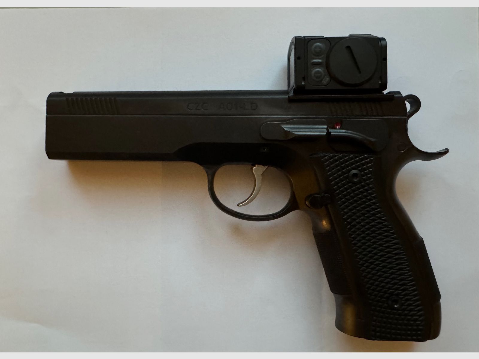 Pistola CZcustom Mod. CZC A01 LD -Listo para óptica
