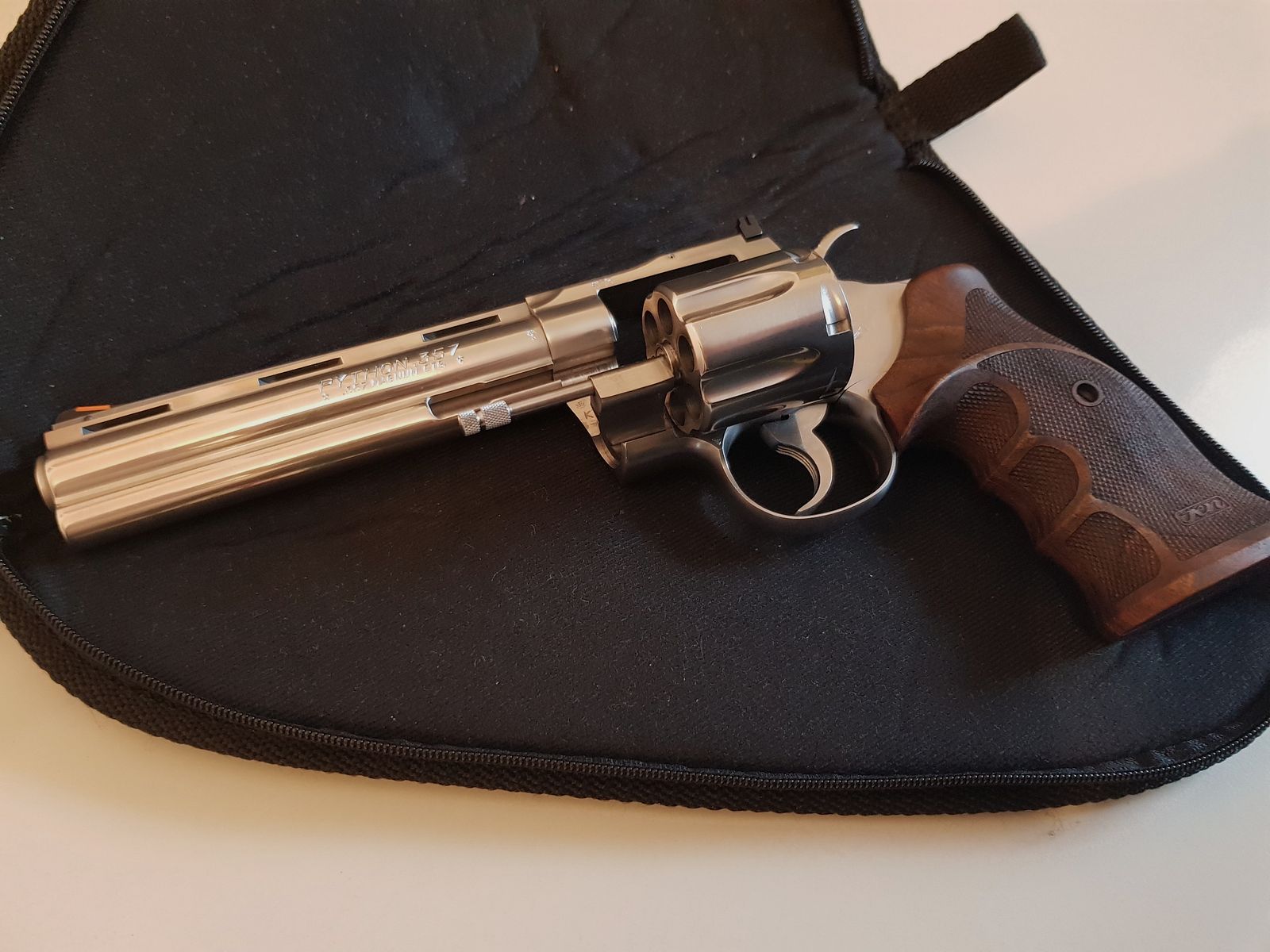 Colt Python .357Mag, 6 Zoll, Stainless