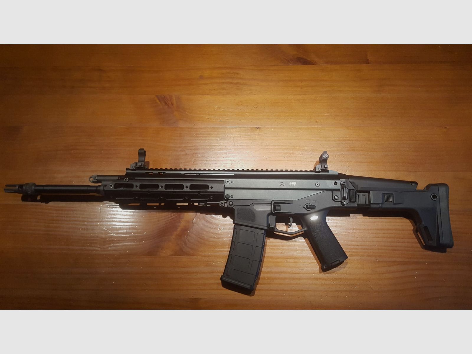 Wei-ETech MSK Open-Bolt Gas-Blow-Back 6mm BB schwarz.