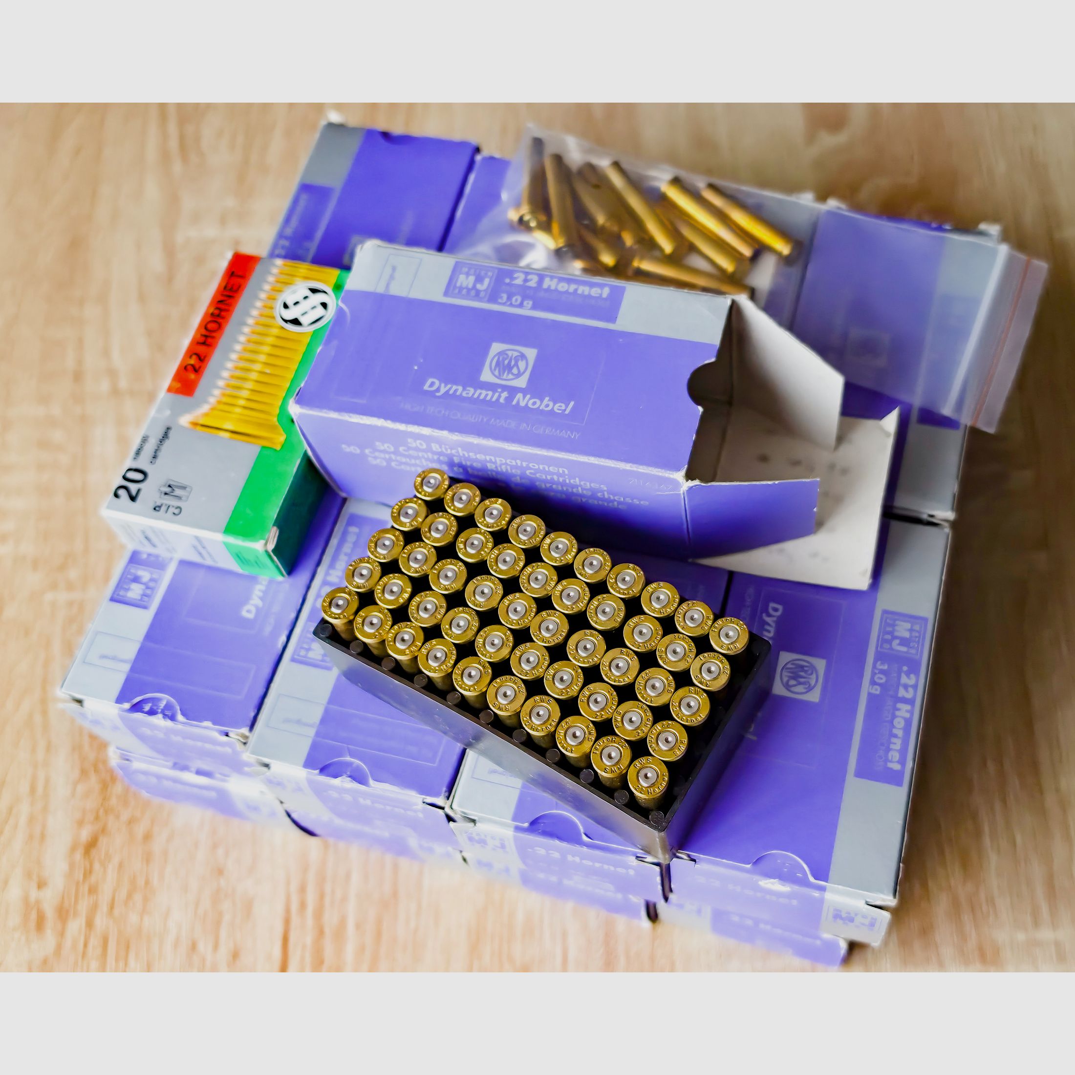 .22 Hornet RWS łuski, ok. 900 sztuk
