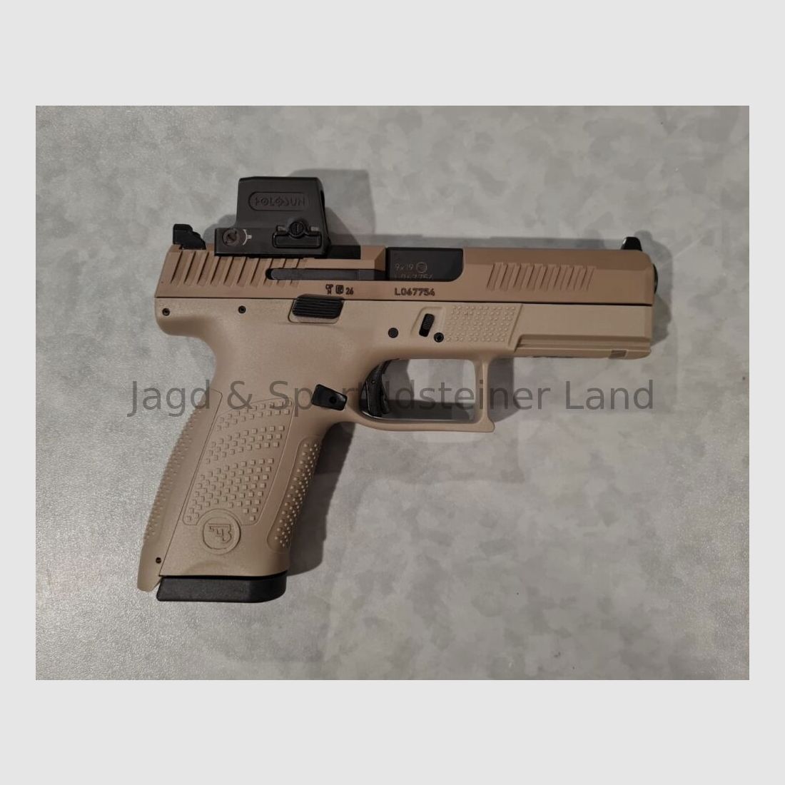 CZ Uhersky Brod P-10 C OR FDE (Cerakote) avec viseur point rouge Holosun HE509T