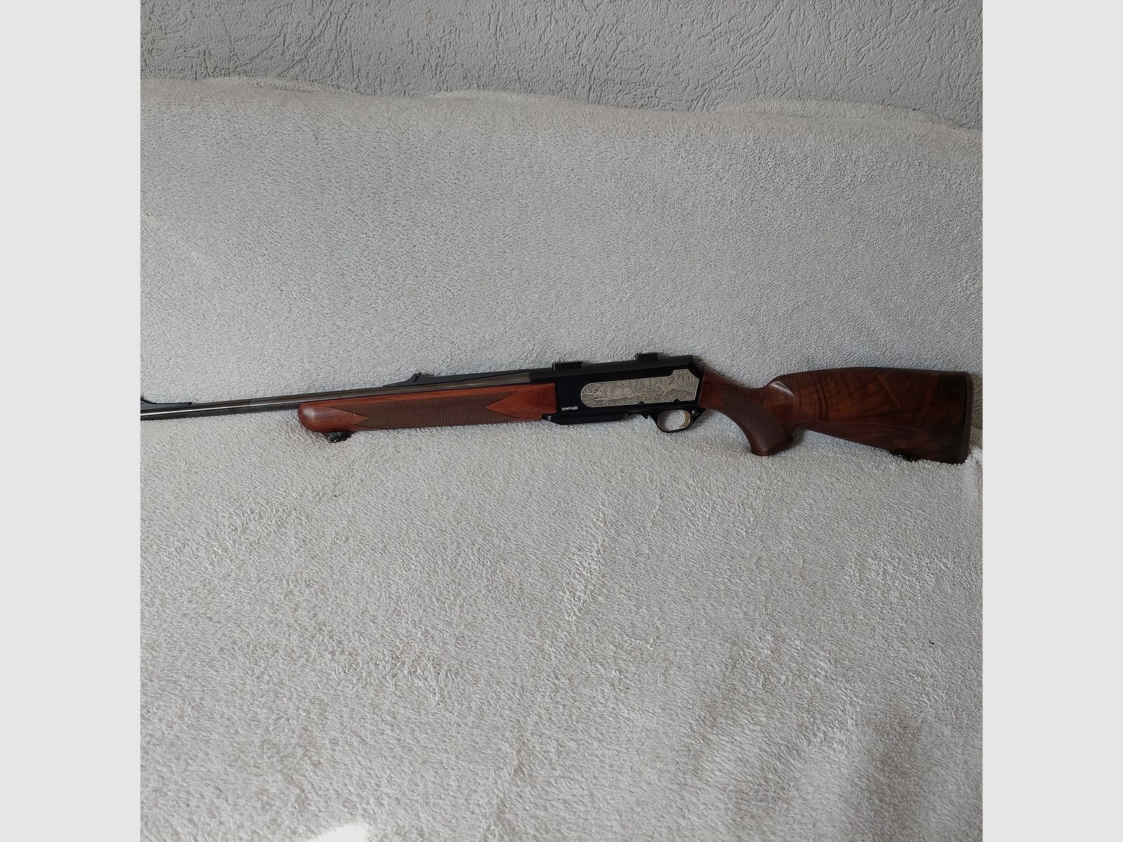 Semi-automatic Browning Bar 2