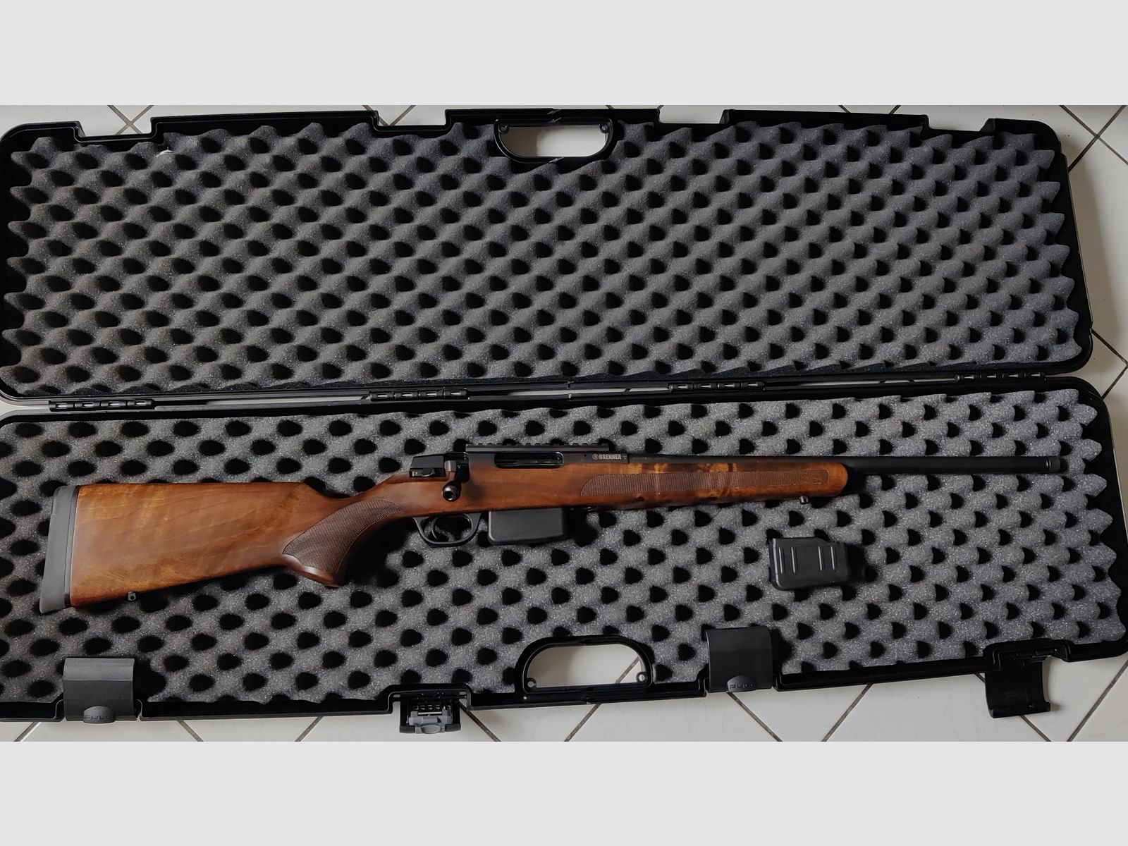 Repetierbüchse Brenner BR20 Kal. 308. Win Holzschaft