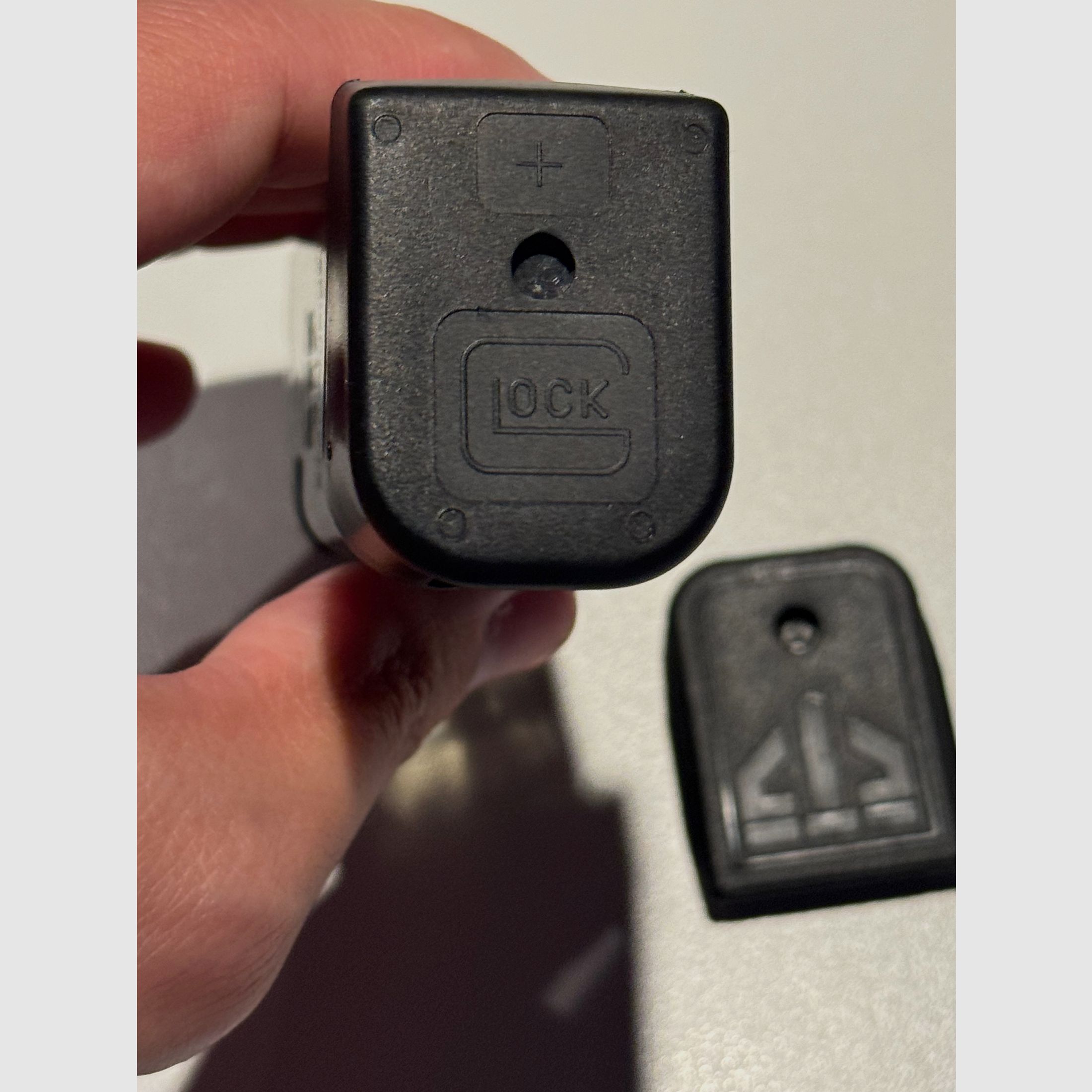 Glock 19 Magazine ETS Carbon Smoke Transparent 15+2 rounds