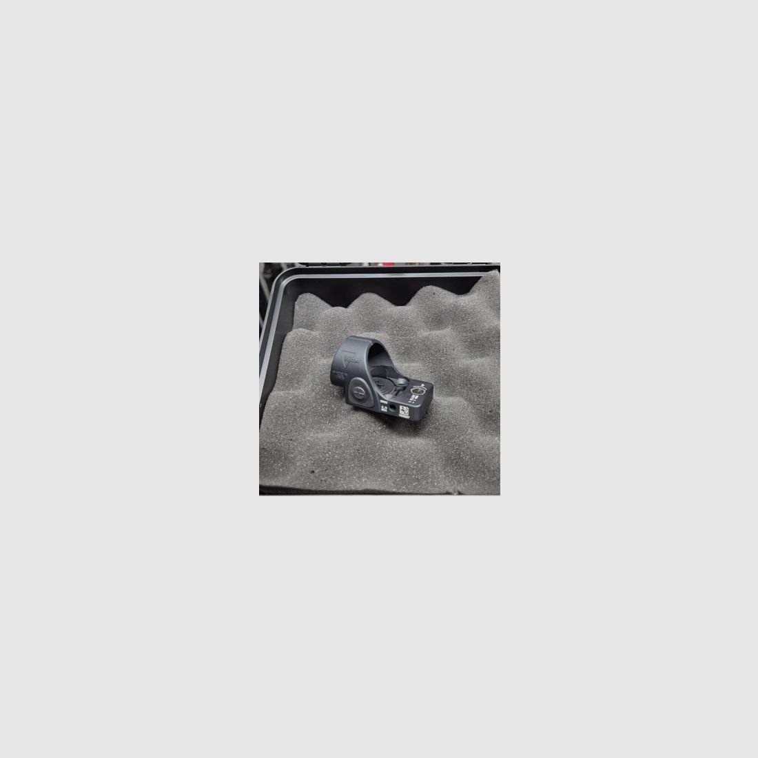Trijicon SRO Red-Dot 2.5MOA ADJ Black
