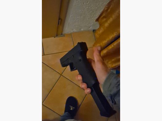 Glock 17 gen 5  (Schwartz)