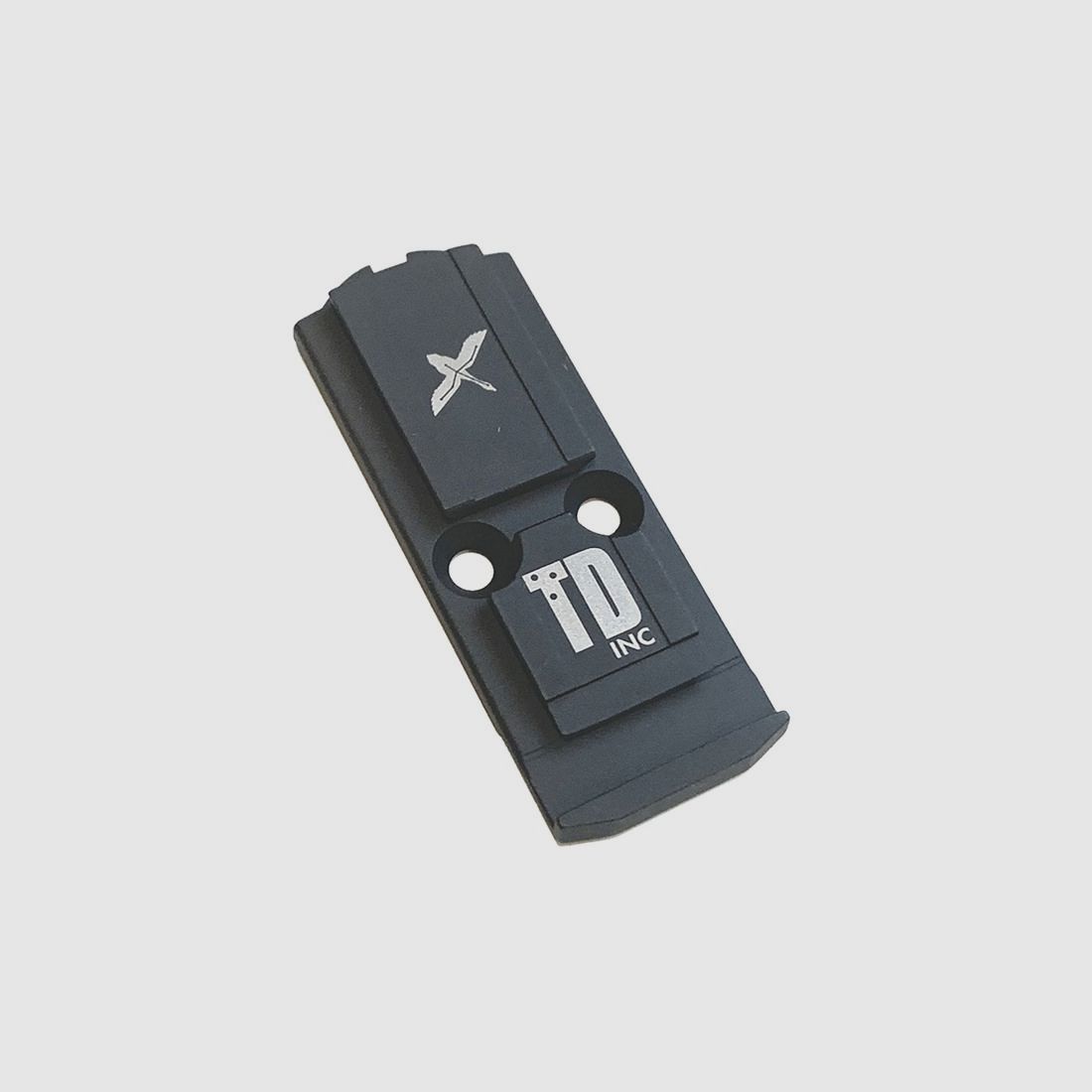 FORWARD CONTROLS DESIGN PLATE WITH RSD FORWARD CONTROLS DESIGN MILSPEC M17/M18 OPTIC MOUNTING PLATE, REAR SIGHT DOVETAIL, imagen 1 de 3