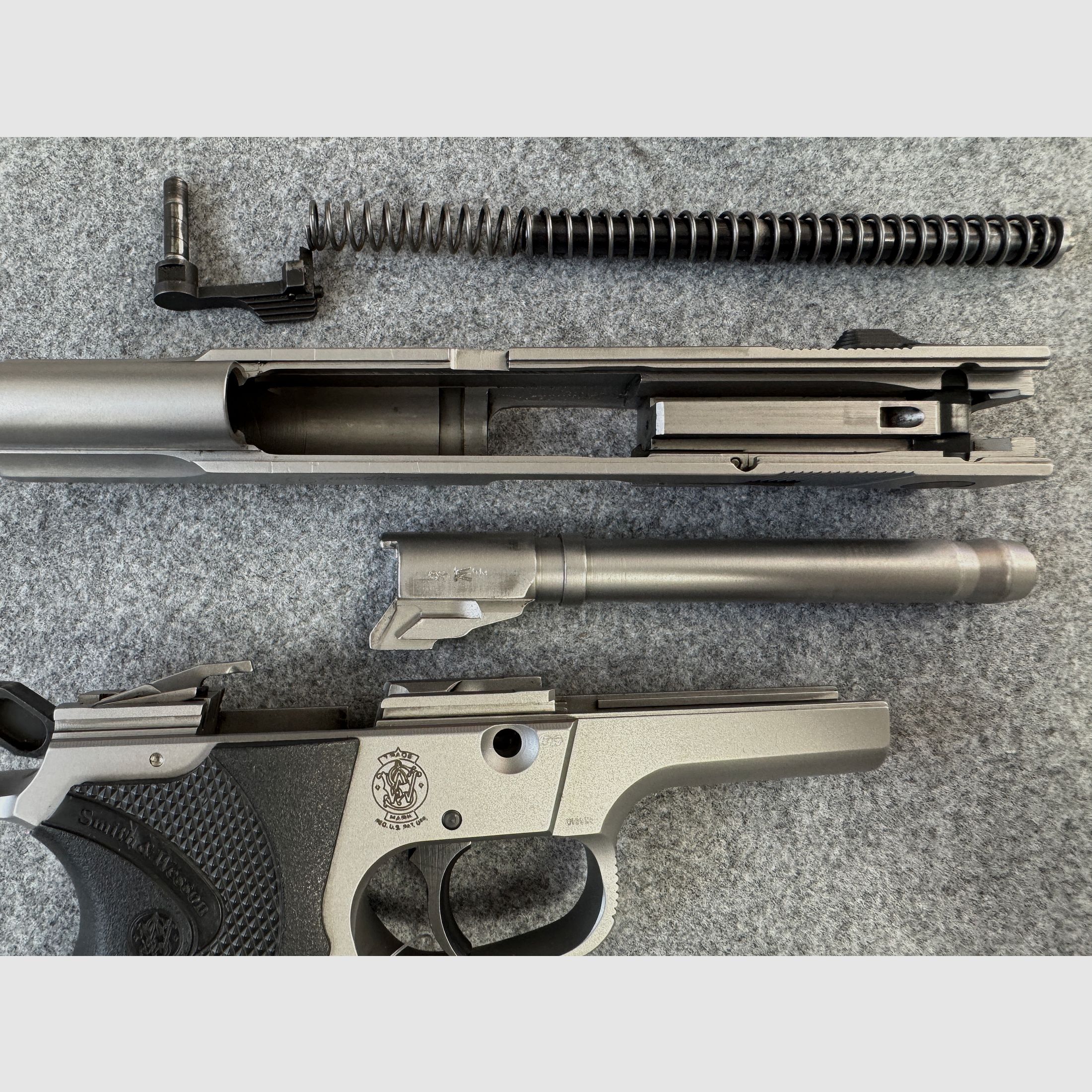 <S&W Super9>
