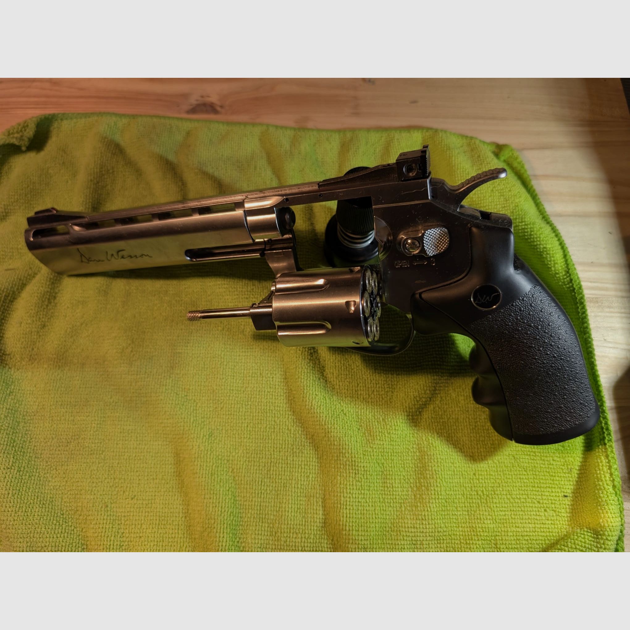 Revolver CO2 ASG Dan Wesson de 6 pulgadas 4,5 mm BB