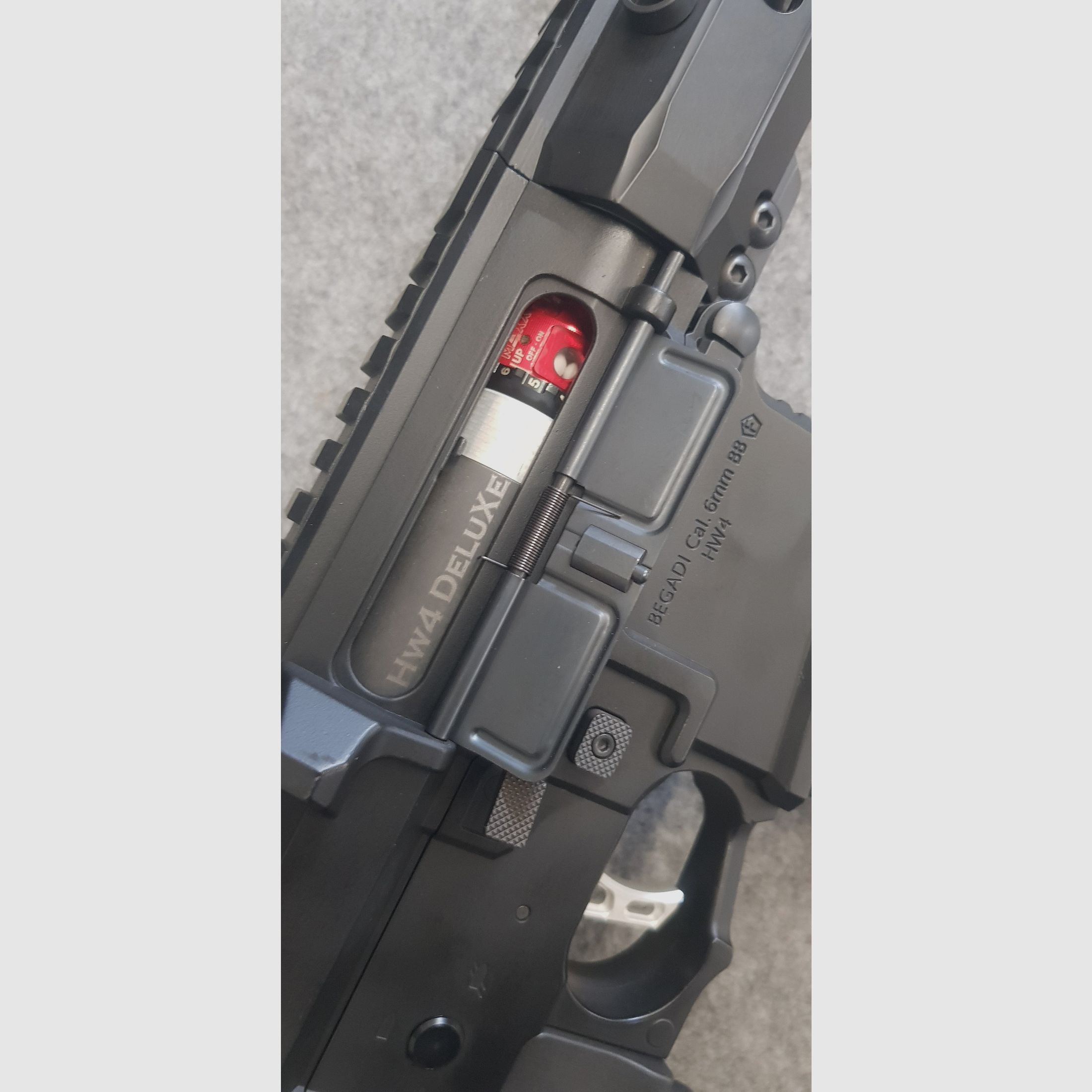 Neuwertig Begadi HW4 Deluxe  S-AEG Metall Gear Softair Gewehr   ab 18 Jahre 6mm BB kein Classic oder Premium
