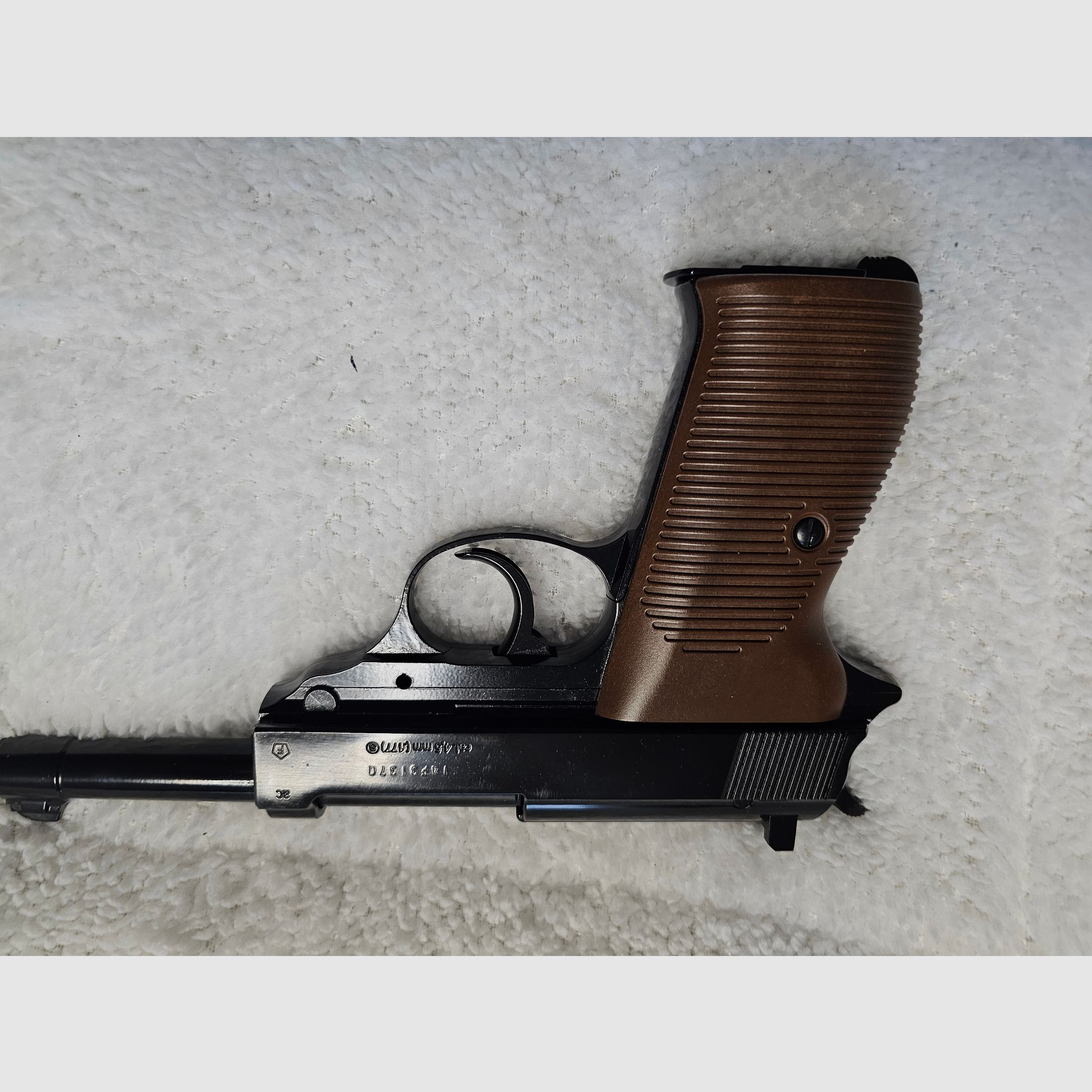 Walher P 38, Bild 1 von 3
