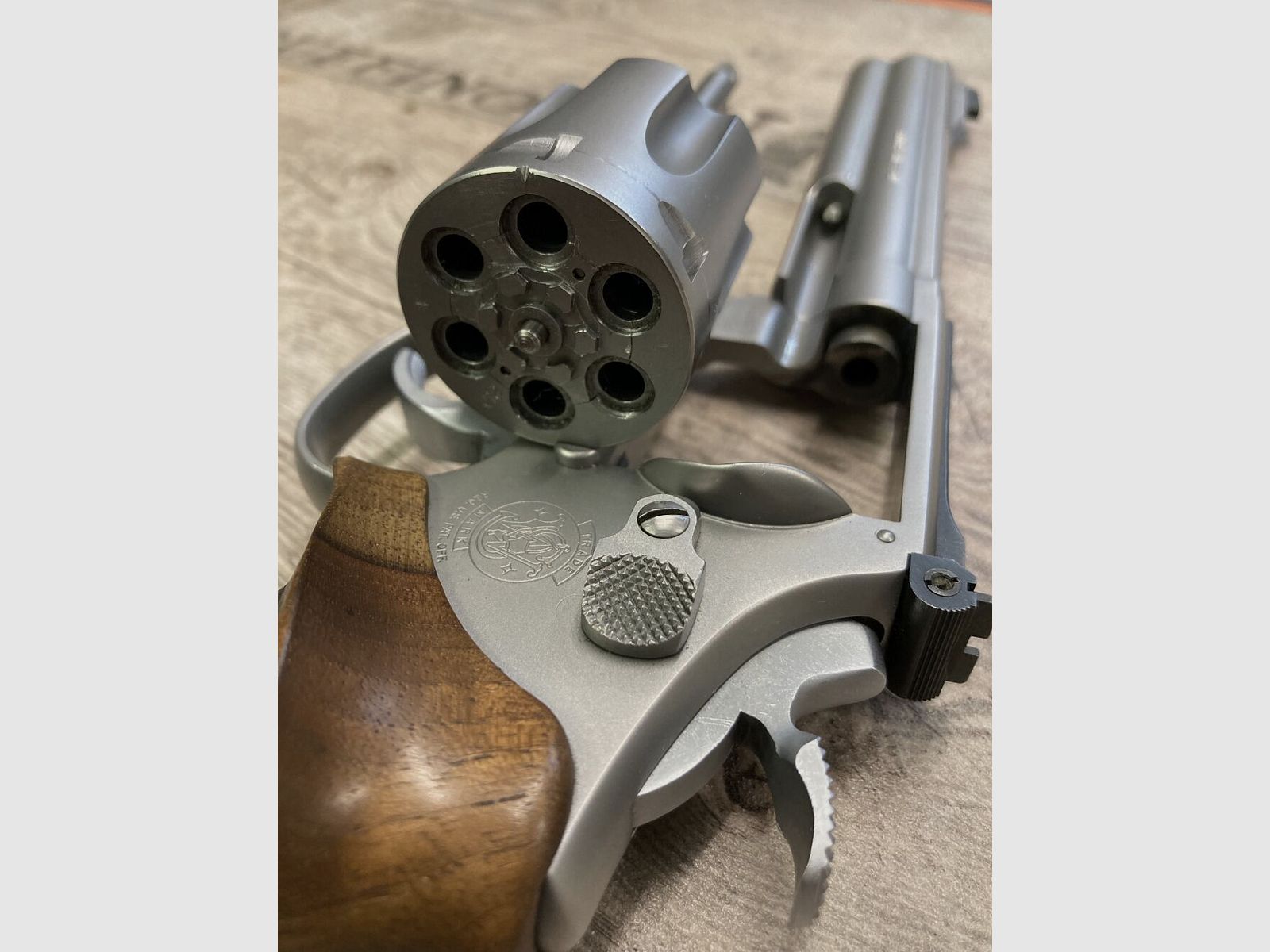 Smith & Wesson 617