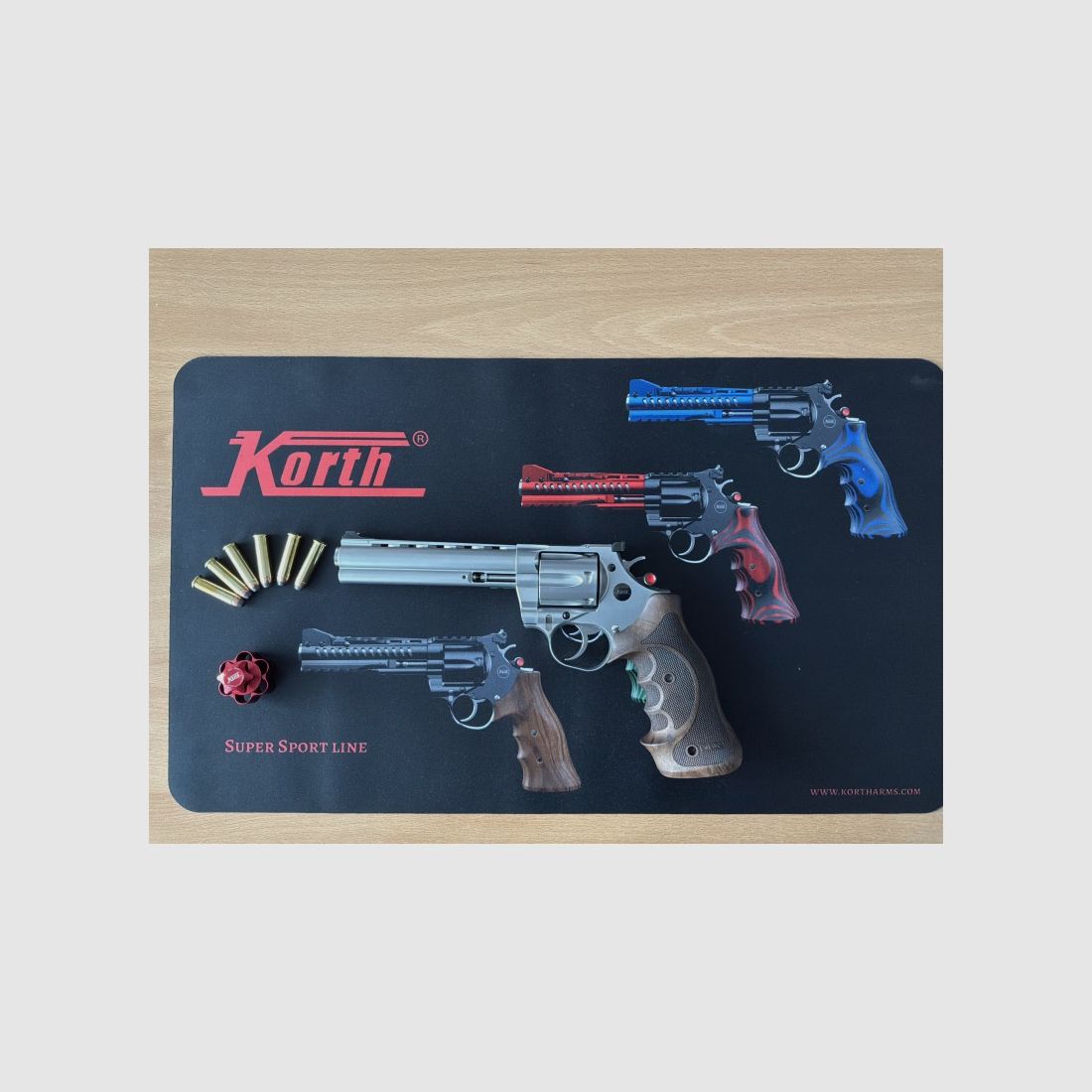 Korth Revolver Classic. 357 Mag 6“ plata raro