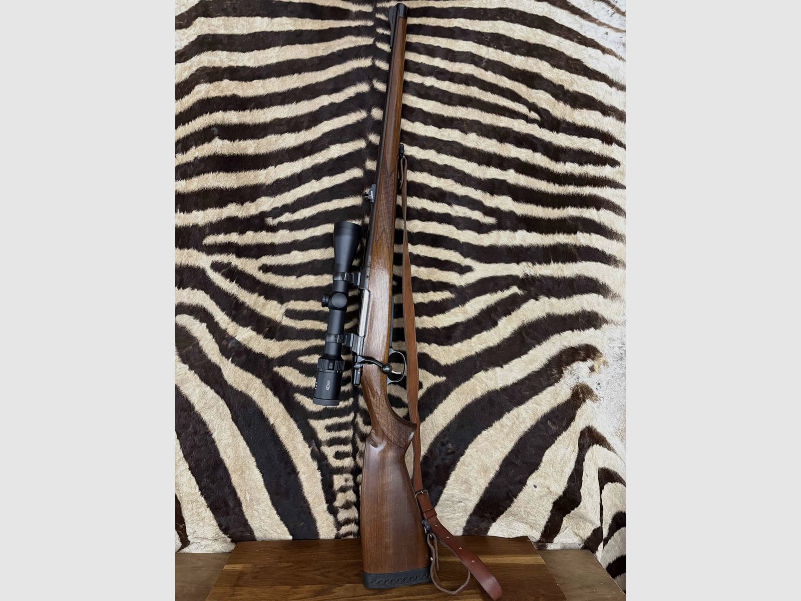 CZ 550 Stutzen Büchse Kal. 7×64 – ca. 51cm – Meopta Zielfernrohr, Bild 1 von 9