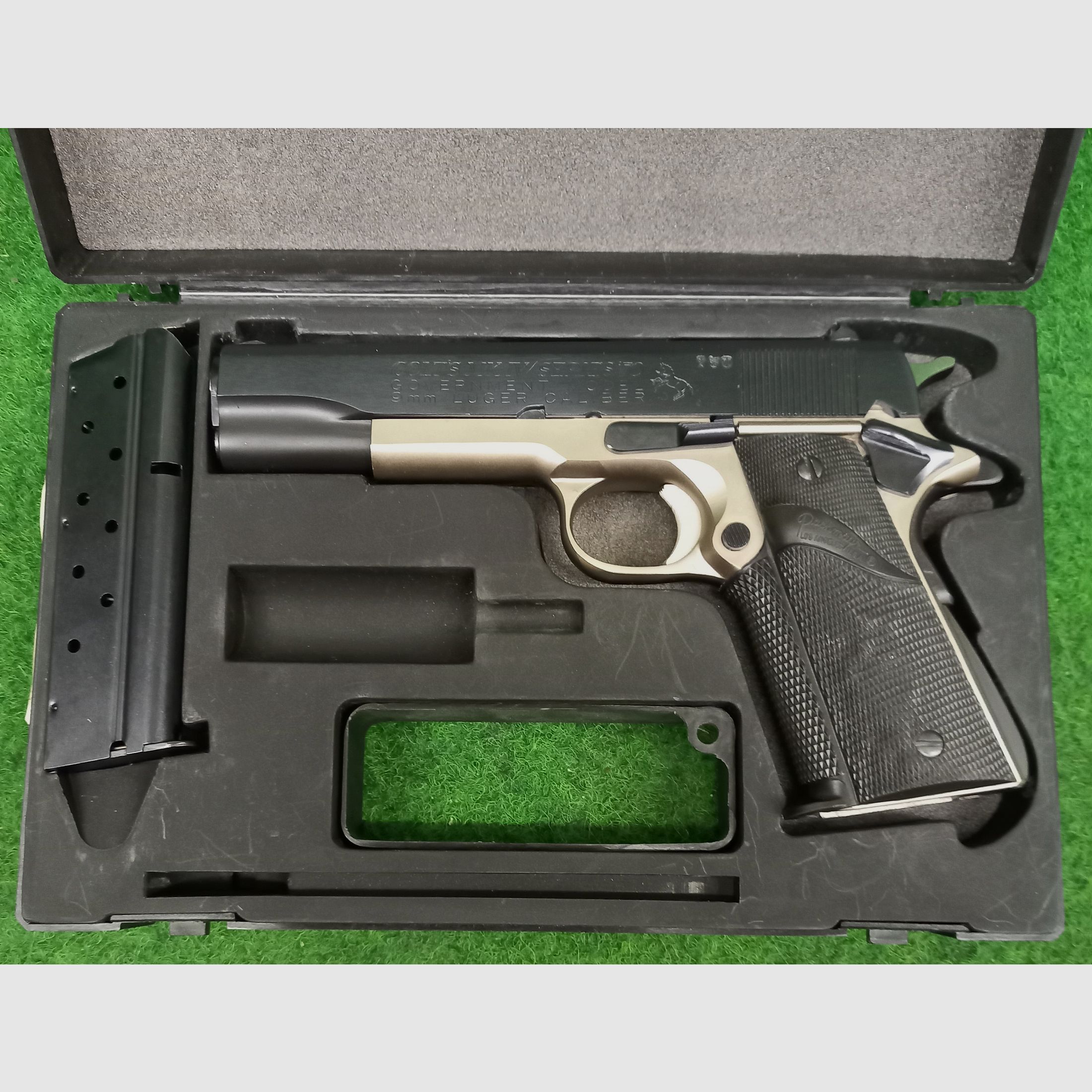 Colt Government MKIV Series 70 in DUO, proof mark 1977