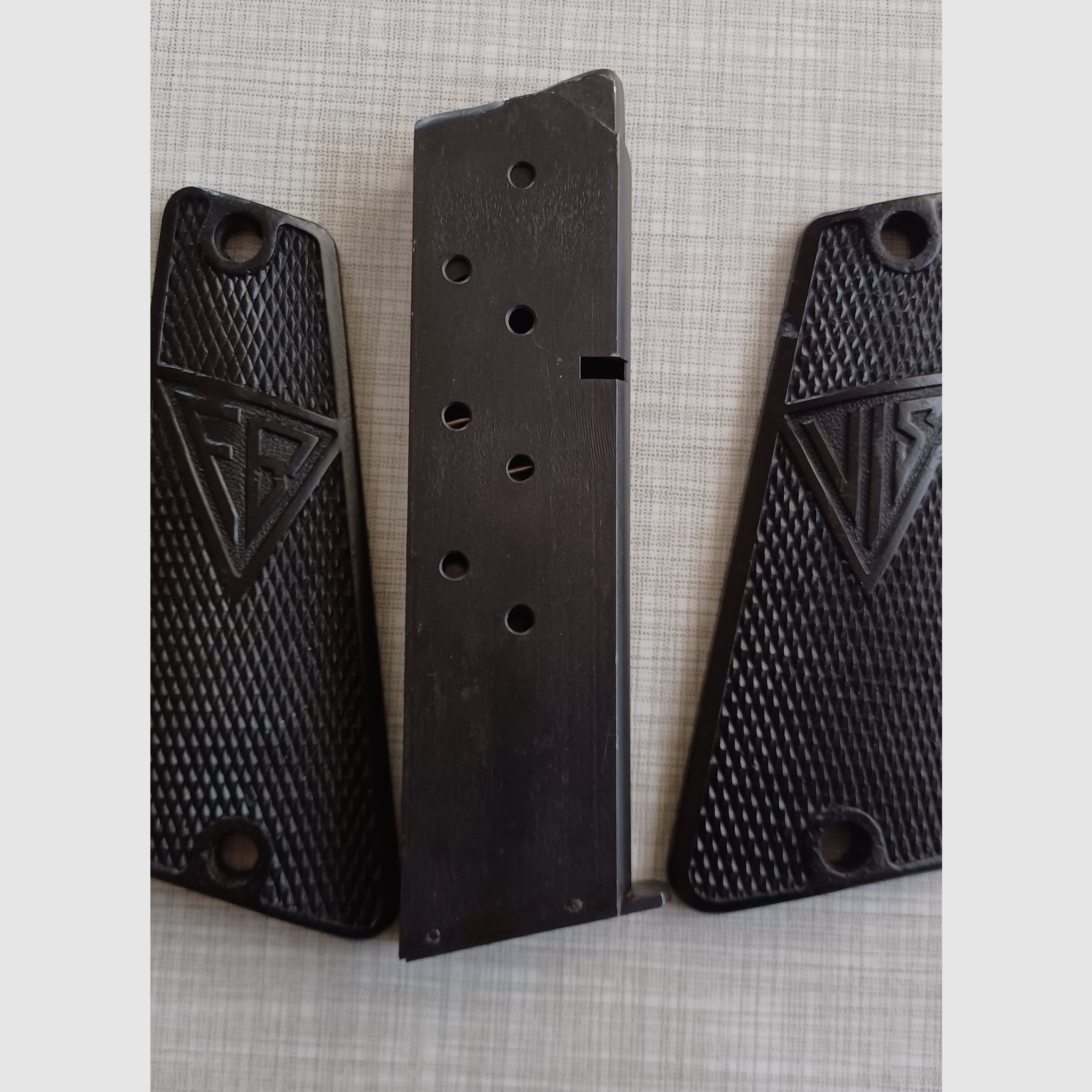 VIS Radom Magazynek z okładzinami 9mmLuger