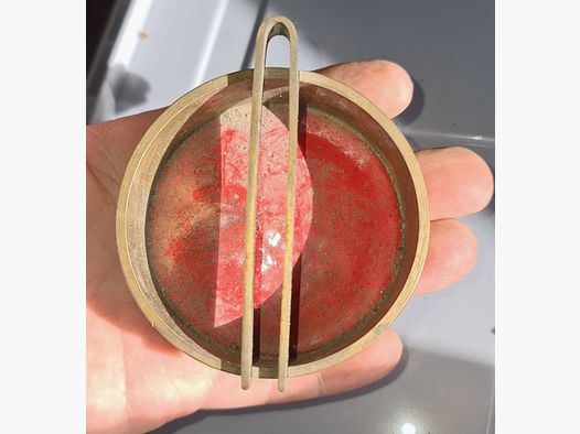 SEVERAL DECORATIVE ITEMS FROM THE WEHRMACHT ERA 1939 - 1945 / ASHTRAY, MEDAL, LAPEL PIN, PIN, STAMPING IRON, STAMP, GRENADE, SHELL, FLACK, SHELL, CARTRIDGE, SS, HJ, SA, WAR, METAL,