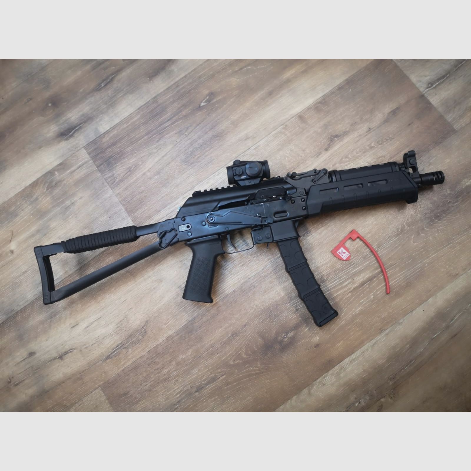 Kalaschnikov USA - KR-9 SBR Sport, carabine semi-automatique en calibre 9mm Luger, PCC, avec 6 chargeurs, mallette et certificat BKA, état d'origine - Limité