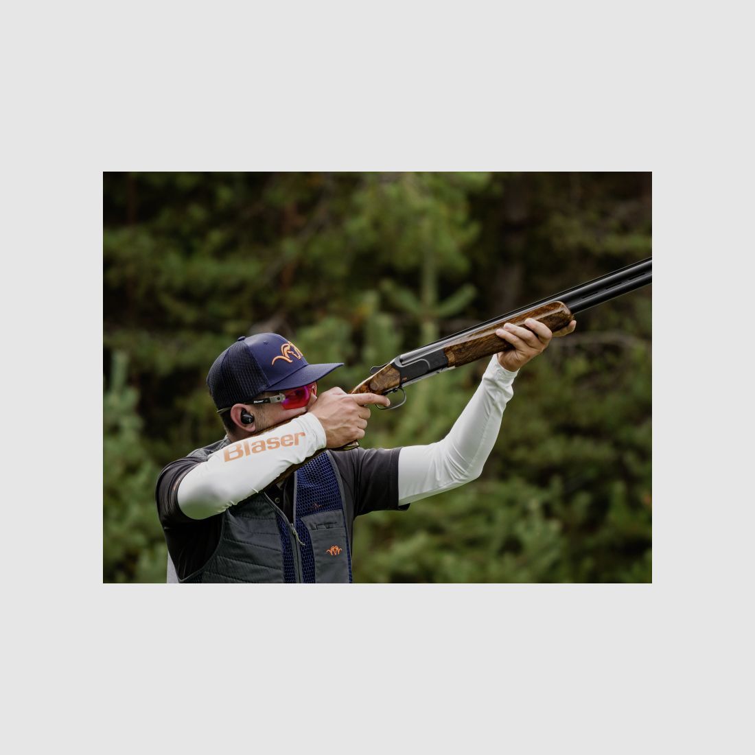 Blaser Men’s Competition Shooting Vest Robert Marine – Gilet de tir léger offrant une liberté de mouvement maximale, image 6 sur 8
