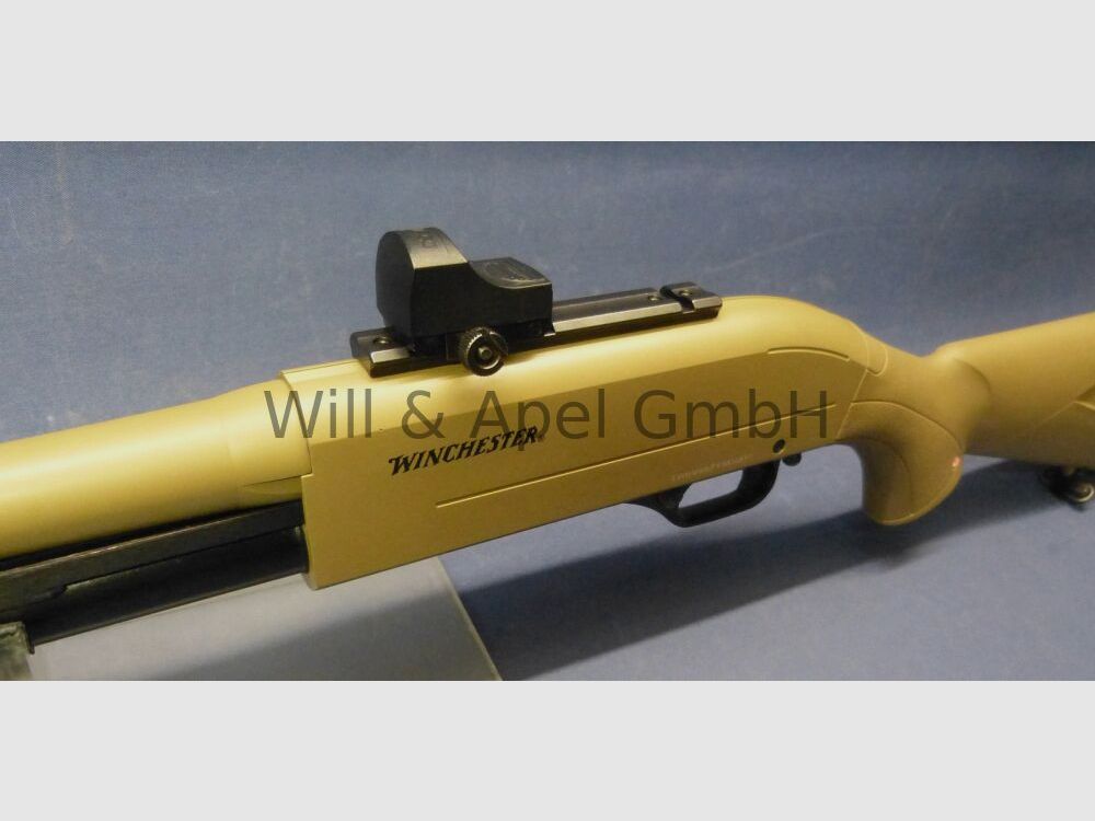 Winchester pump-action shotgun SXP