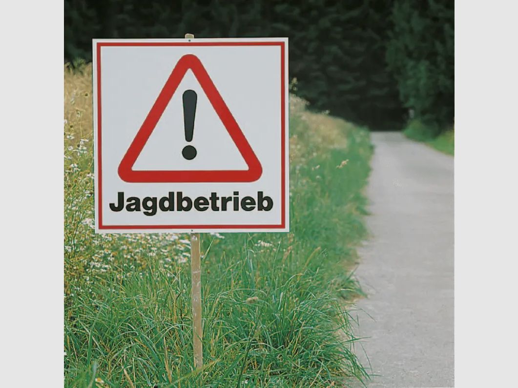 Warnschild Jagdbetrieb
