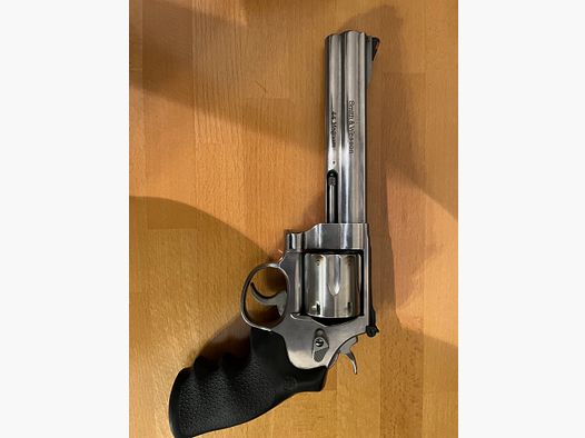 Smith & Wesson 44 Magnum