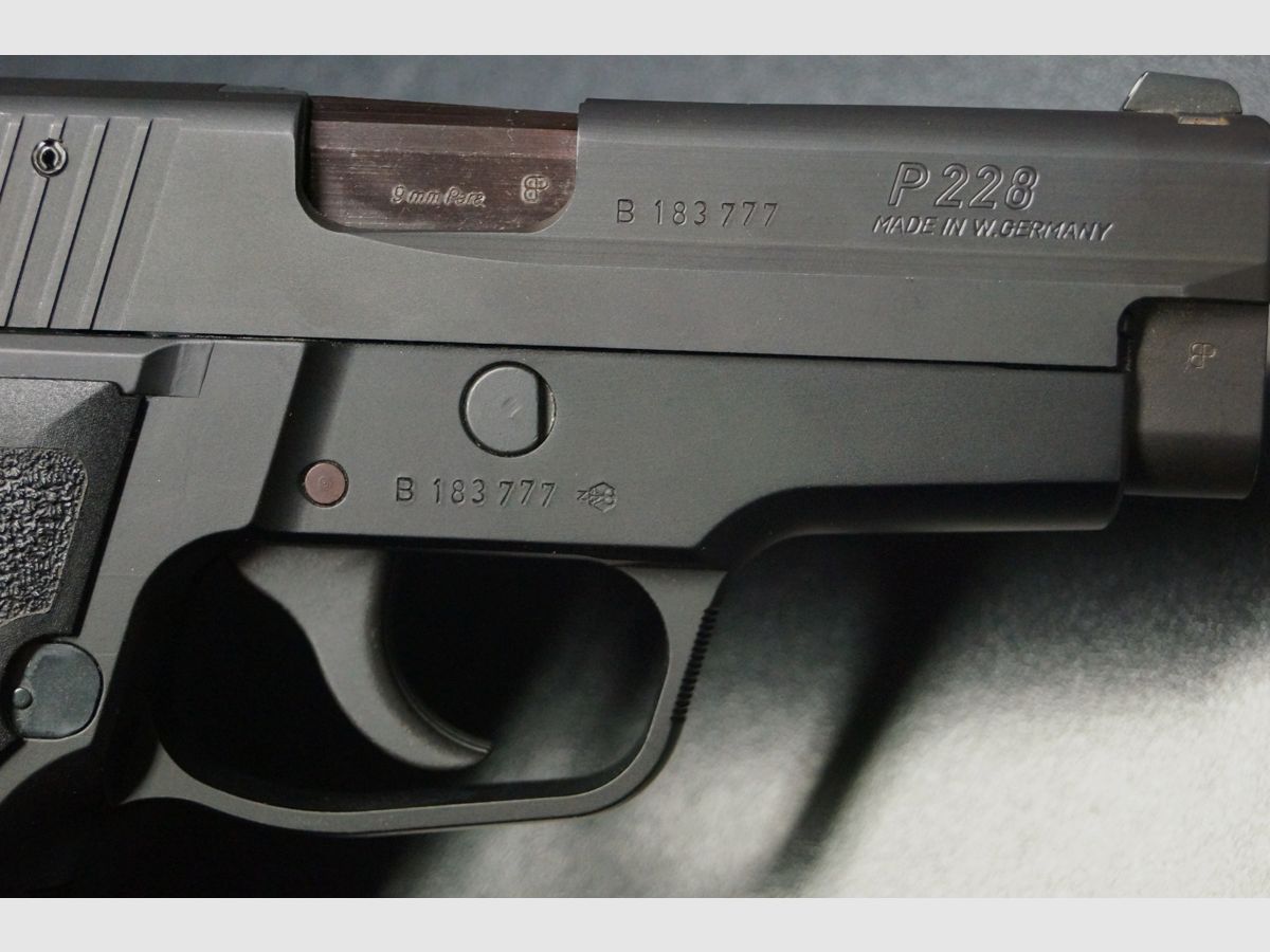 Sig Sauer P228 Made in West Germany, Bild 4 von 8